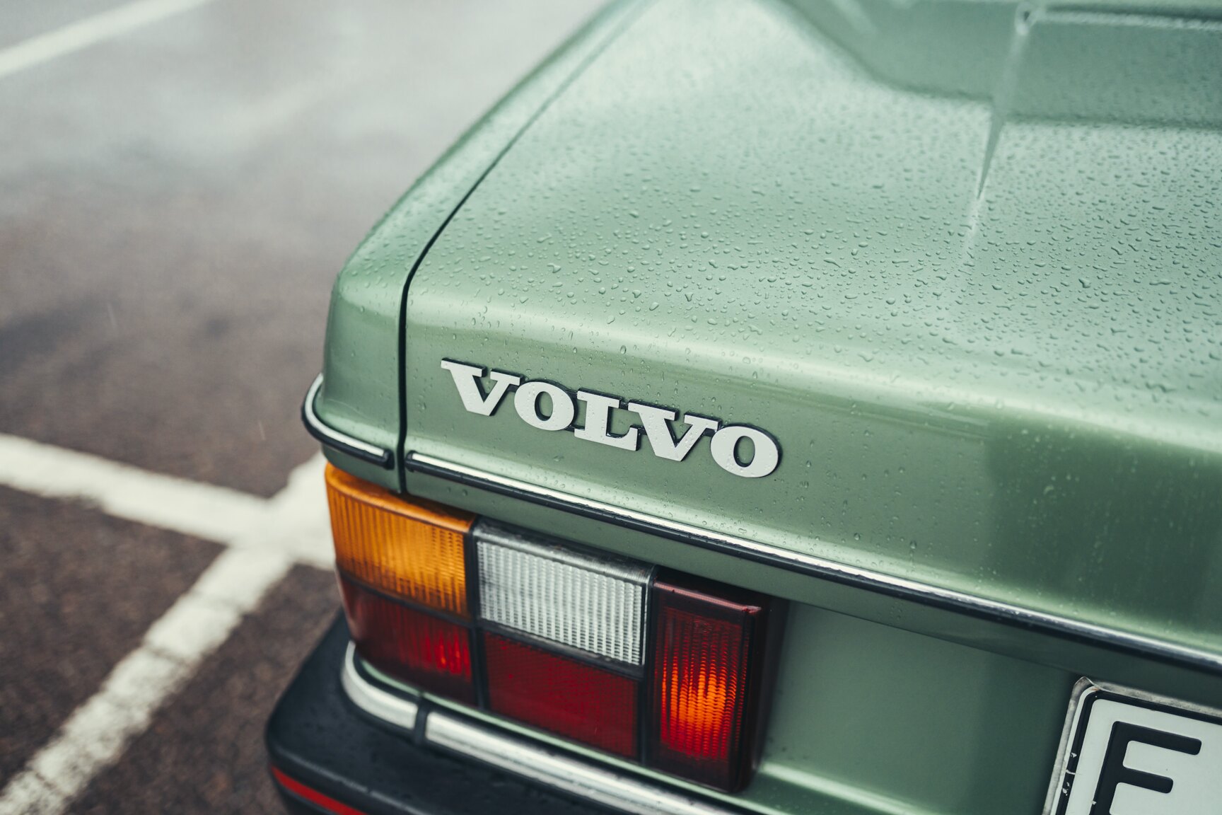 Exterior image of 1981 Volvo 244