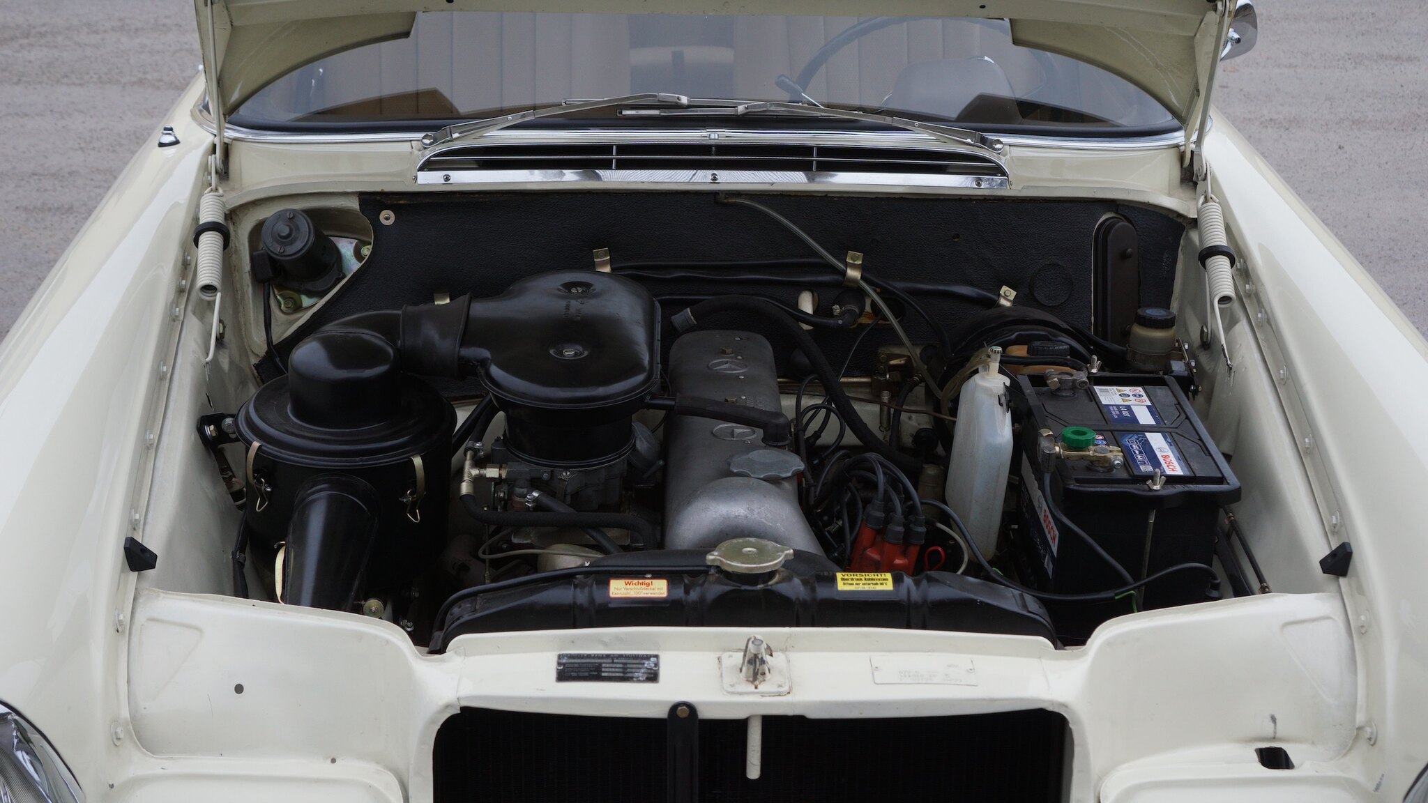 1966 Mercedes-Benz 230 S, Mekanik