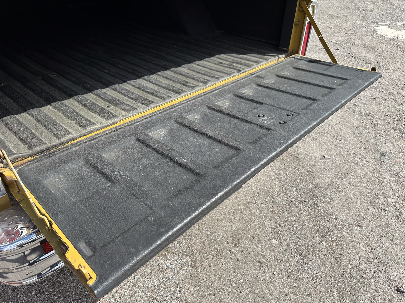 Exteriörbild på 1972 Chevrolet C10 Cheyenne (78)