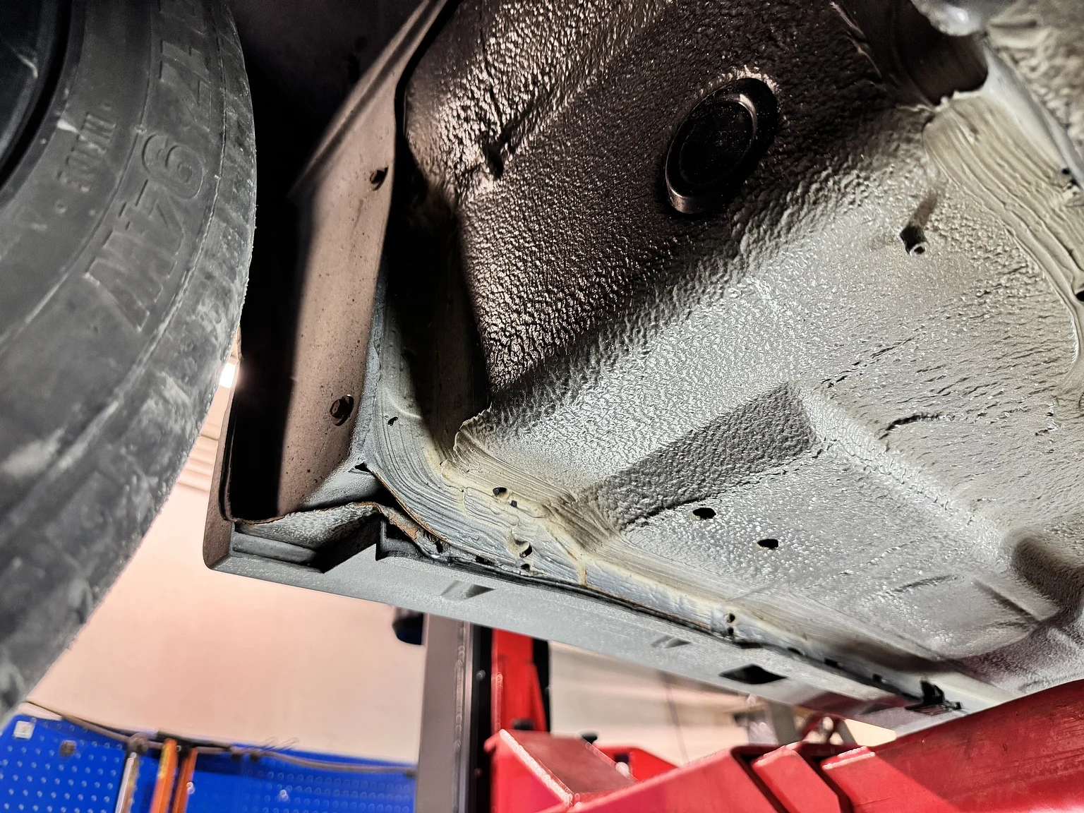 1993 BMW E34 M5 Touring  (51), Mekanik