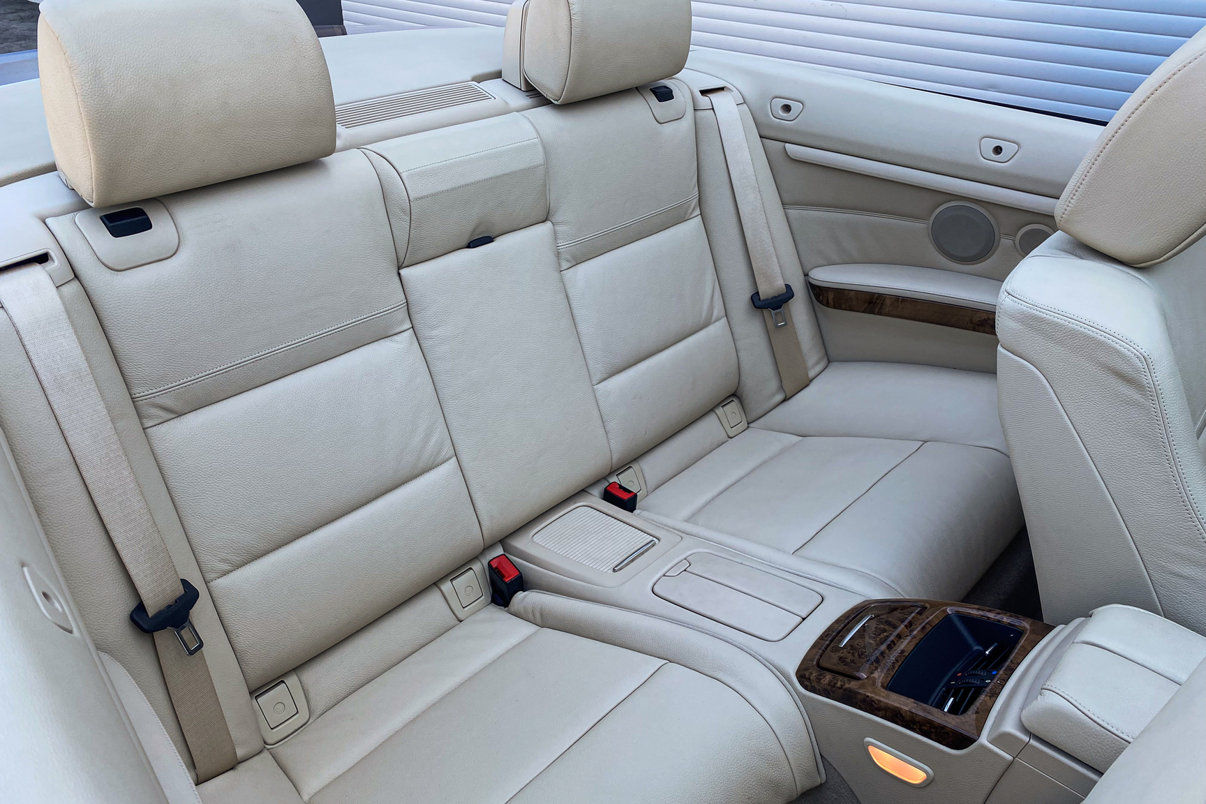 Interiörbild 2007 BMW 335i Cabriolet (40)