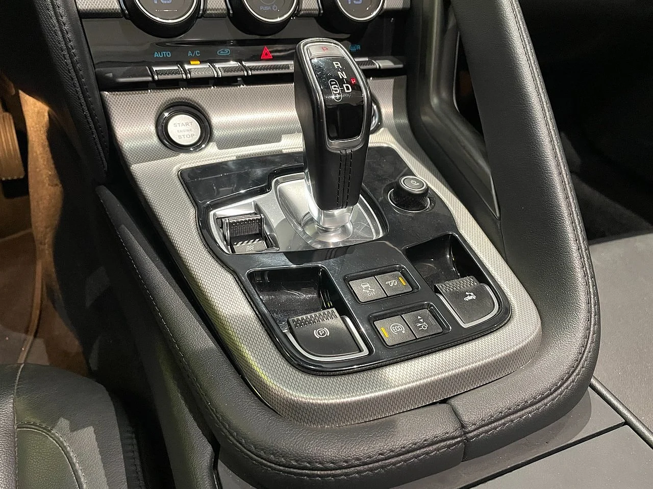 Image of 2014 Jaguar F-TYPE (12)