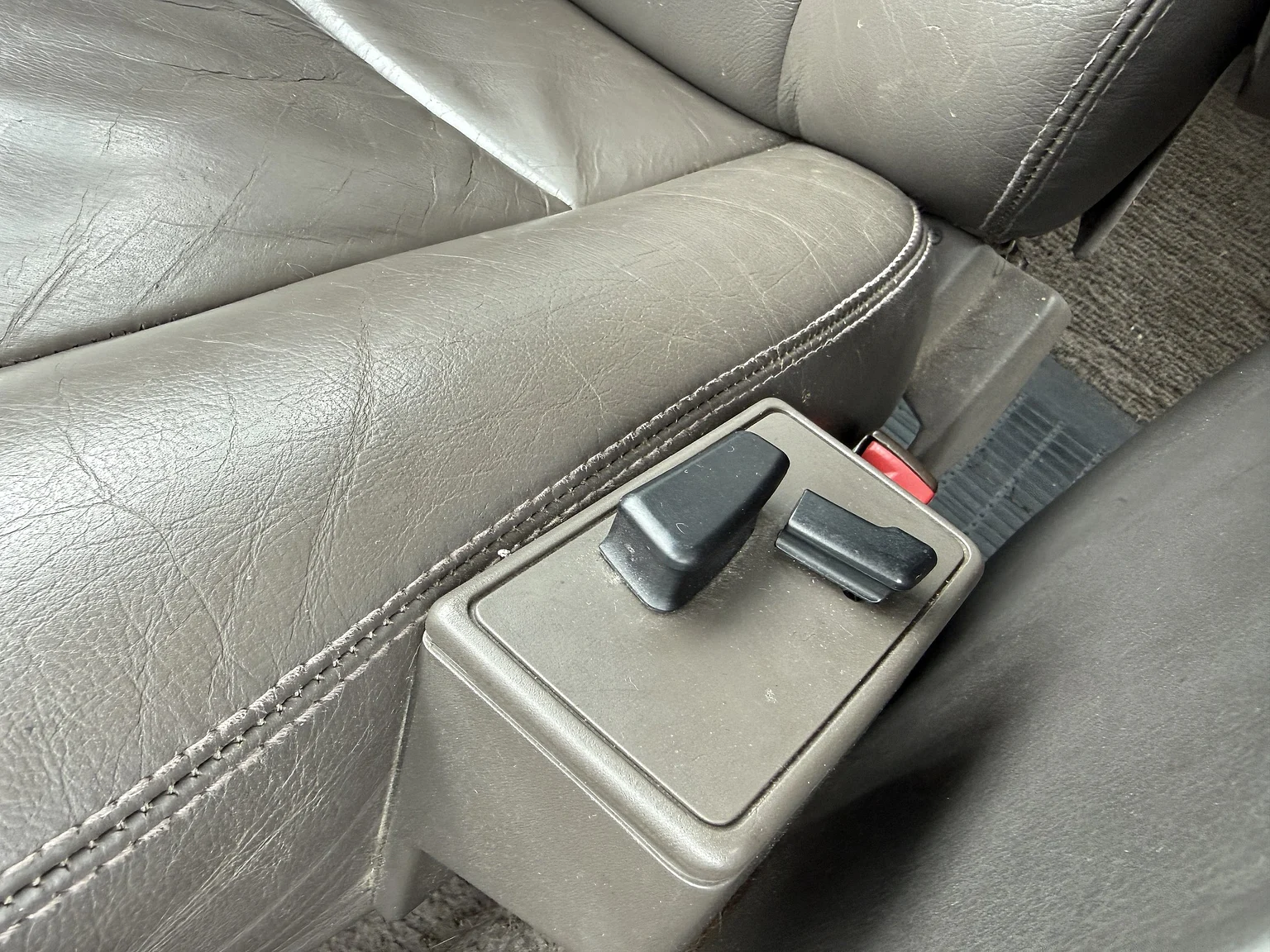 Interior image of 1990 Range Rover Vogue SE 3.9 (33)