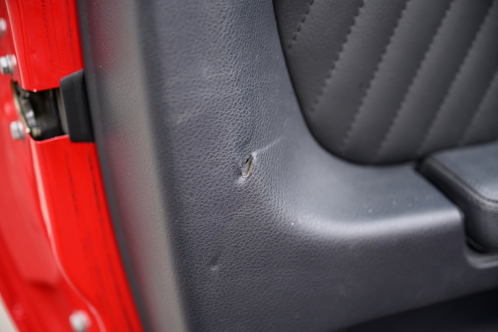 Interior image of 2001 Alfa Romeo Spider 3.0 V6