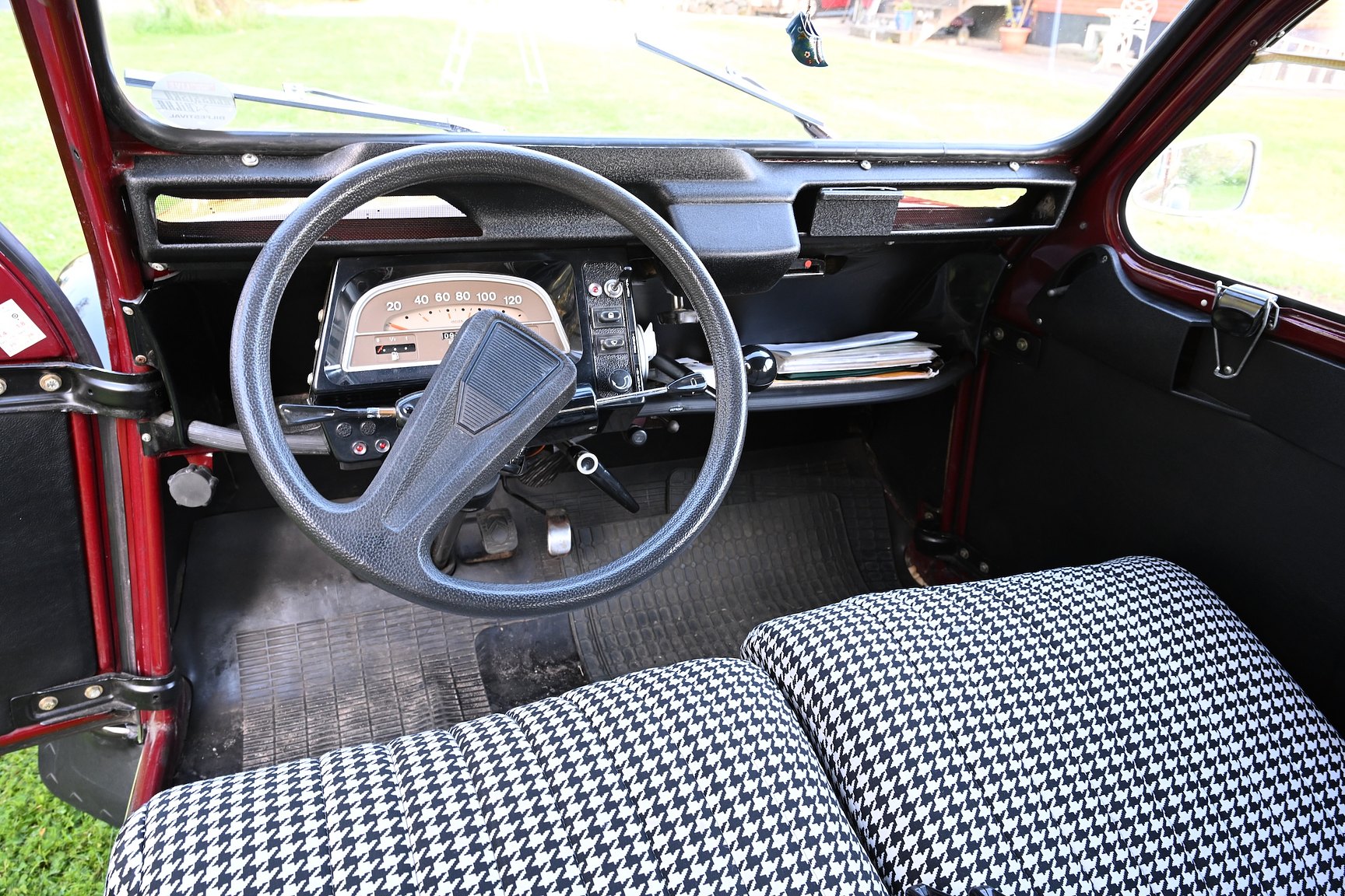 Interiörbild 1981 Citroën 2CV Charleston