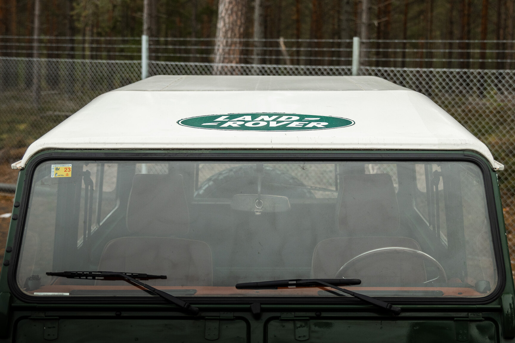 Aussenfoto 1996 Land Rover Defender 90 300TDi (40)