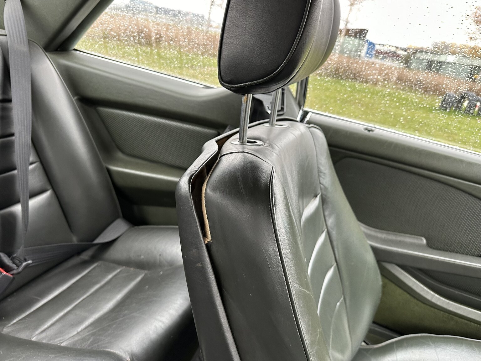 Interiörbild 1983 Mercedes-Benz 500 SEC