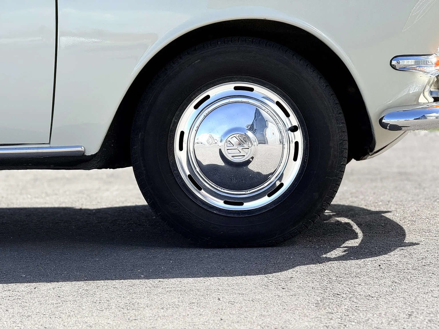 Aussenfoto 1965 Volkswagen 1500 Limousine 311 Notchback (35)