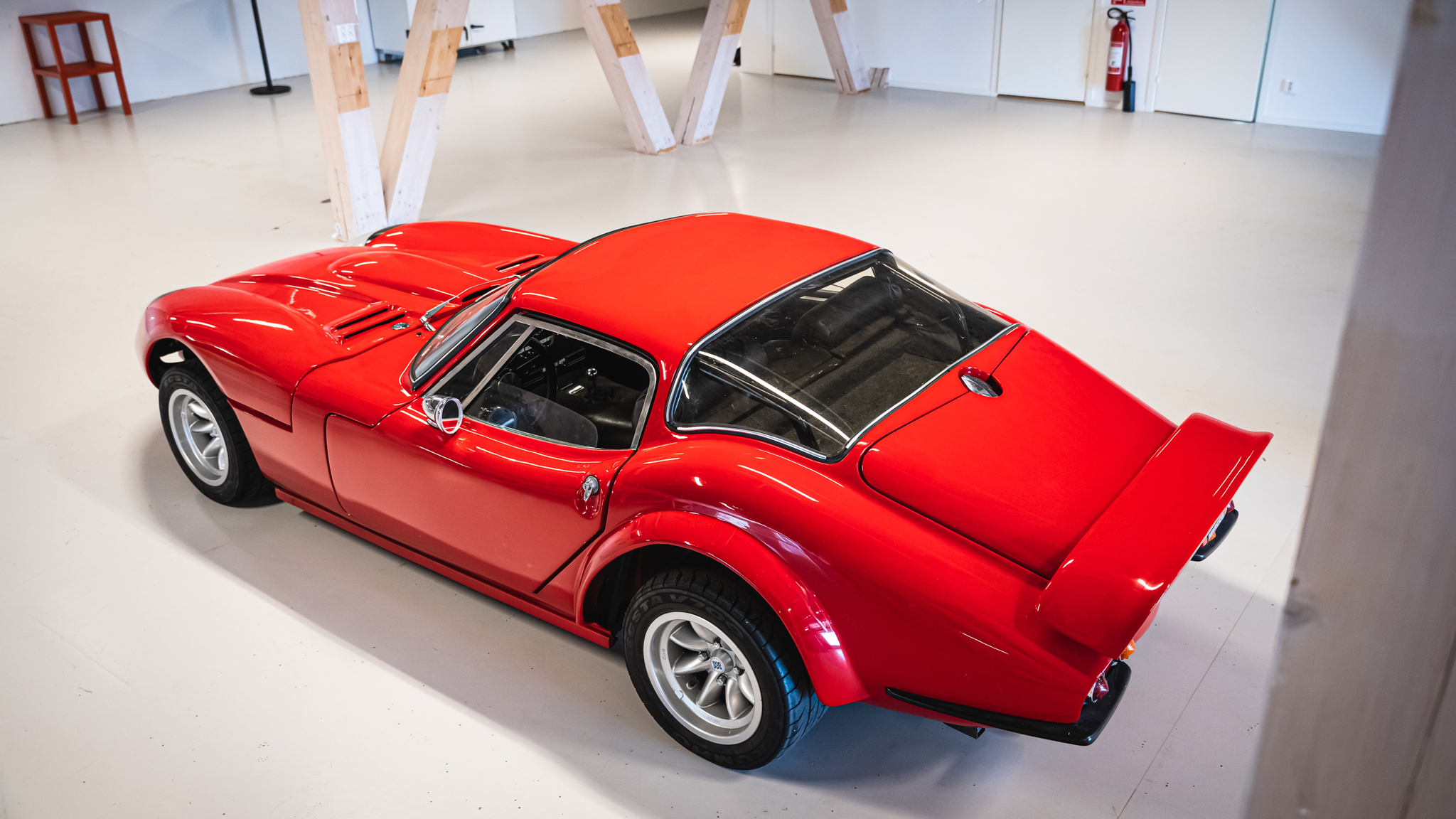 Exteriörbild på 1970 Marcos GT (8)