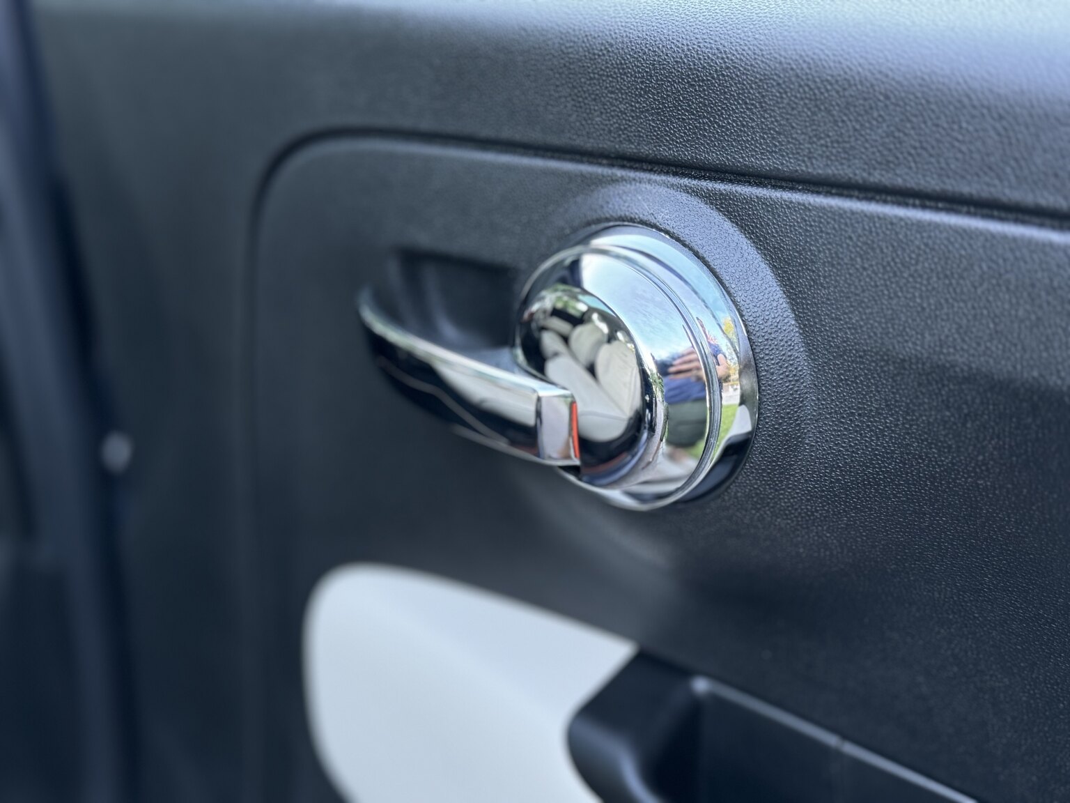 Interiörbild 2017 Fiat 500 Riva