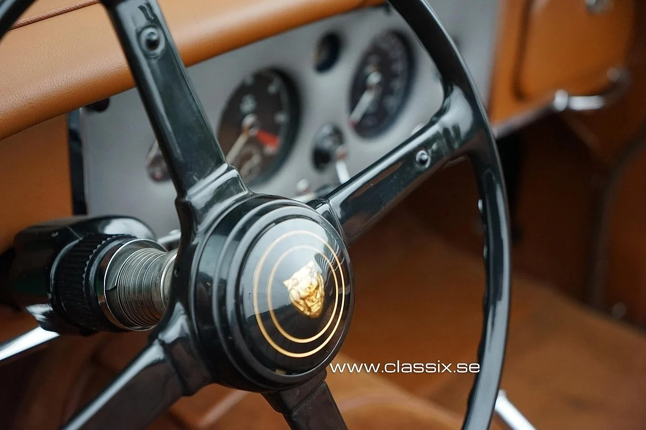 Bild von 1957 Jaguar XK150 (15)