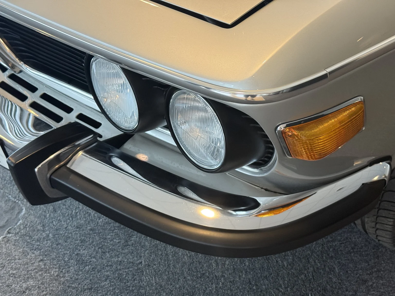 Exteriörbild på 1972 BMW E9 3.0 CSI (33)