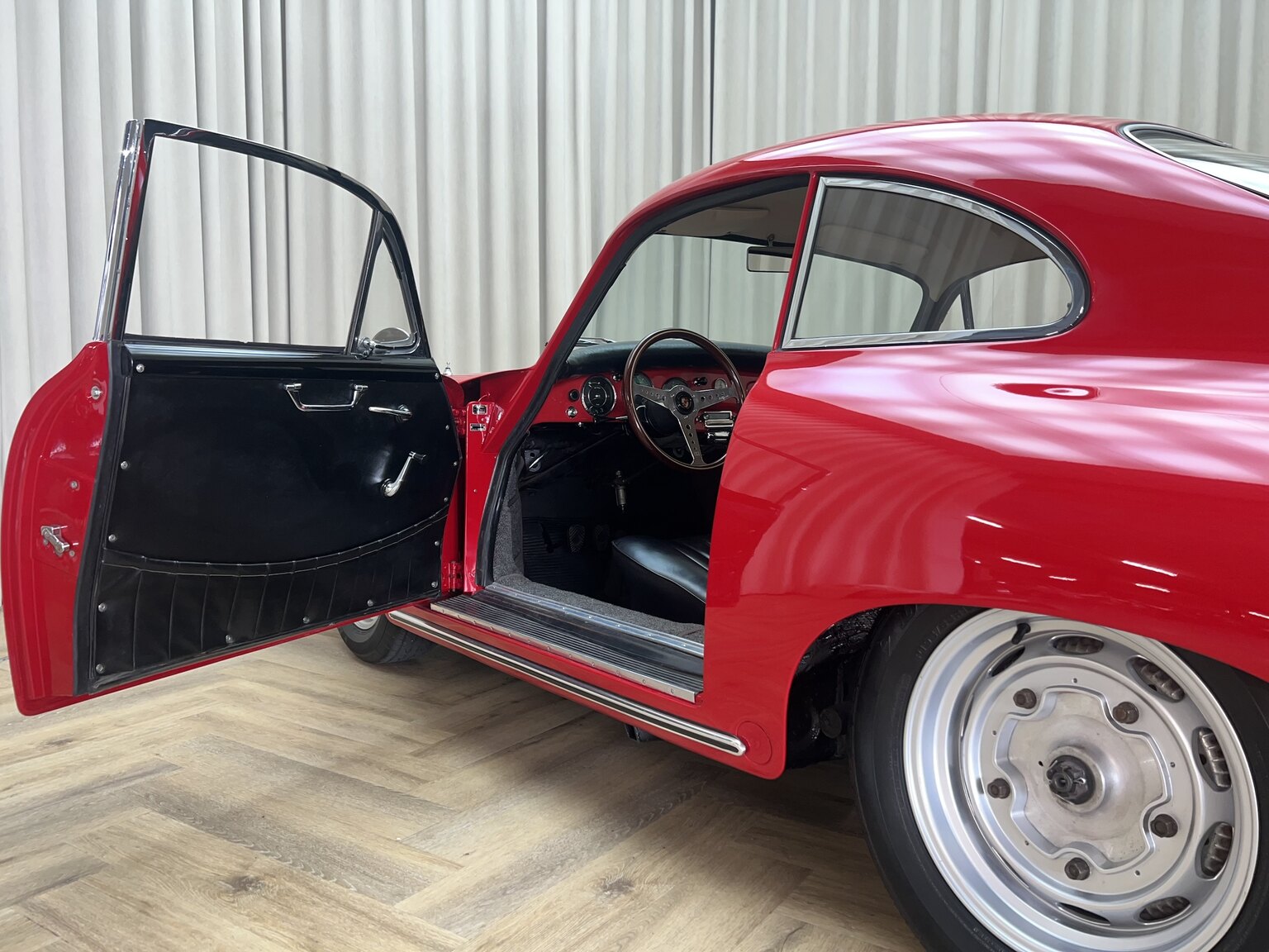 Interior image of 1960 Porsche 356