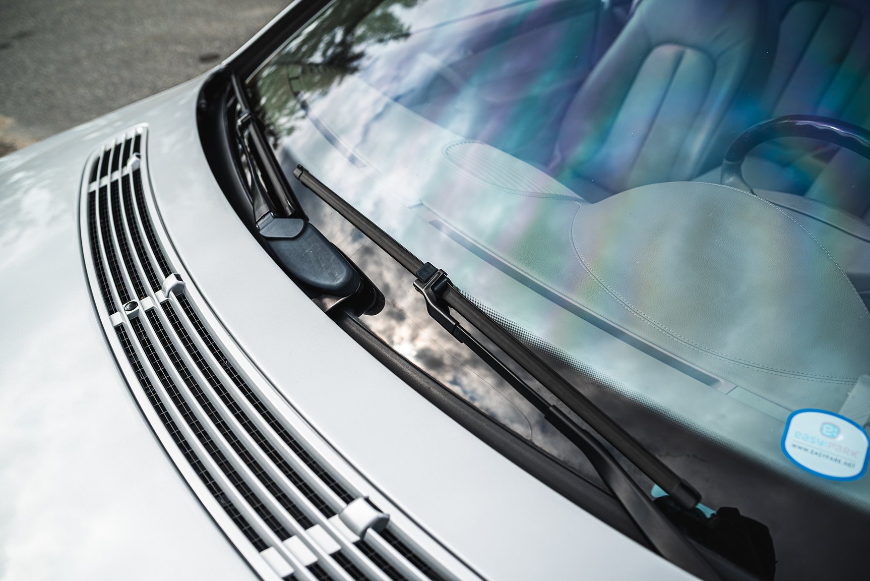 Exterior image of 2000 Mercedes-Benz CL 500