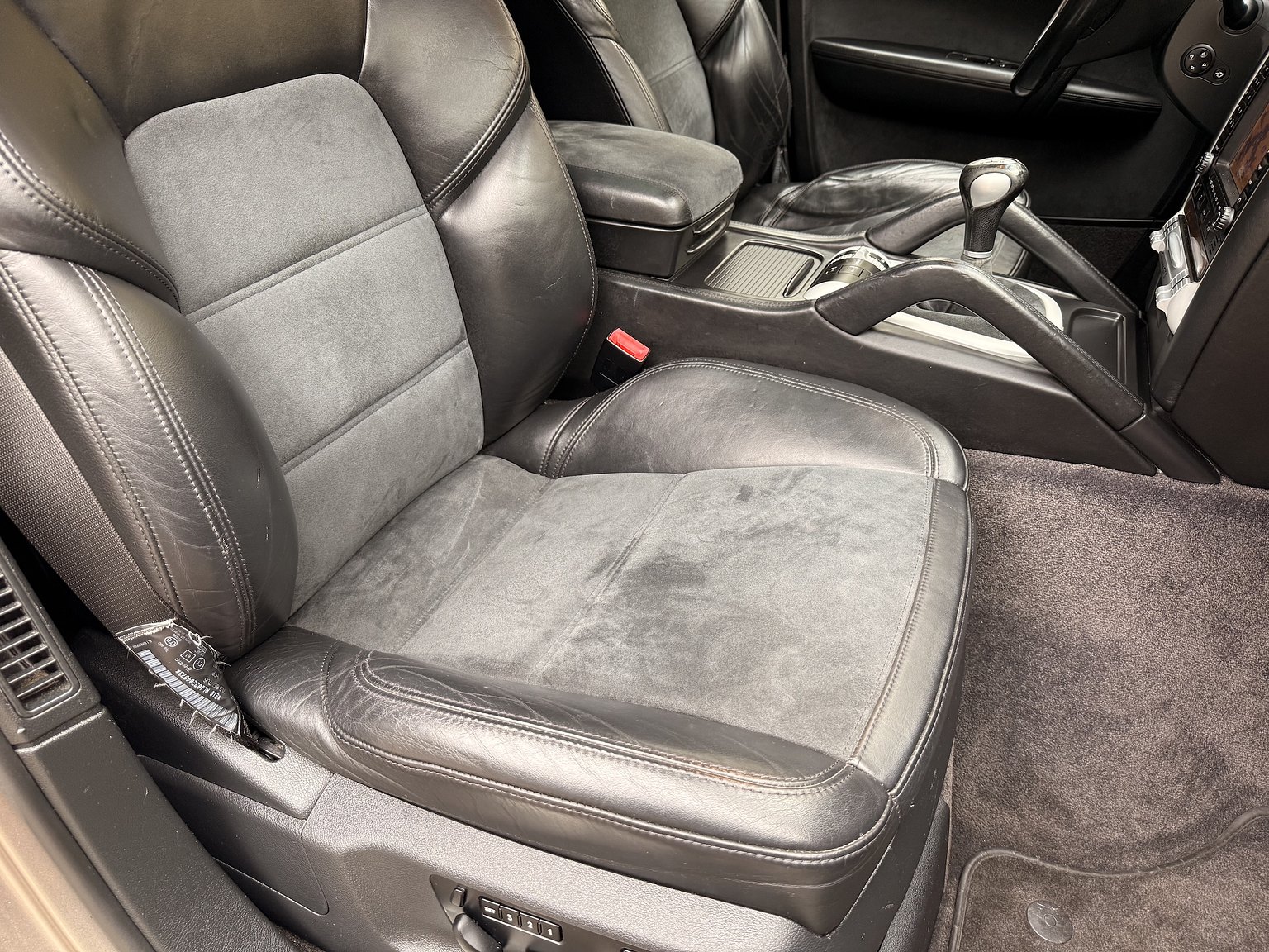 Interiörbild 2008 Porsche Cayenne GTS 6-växlad Manuell