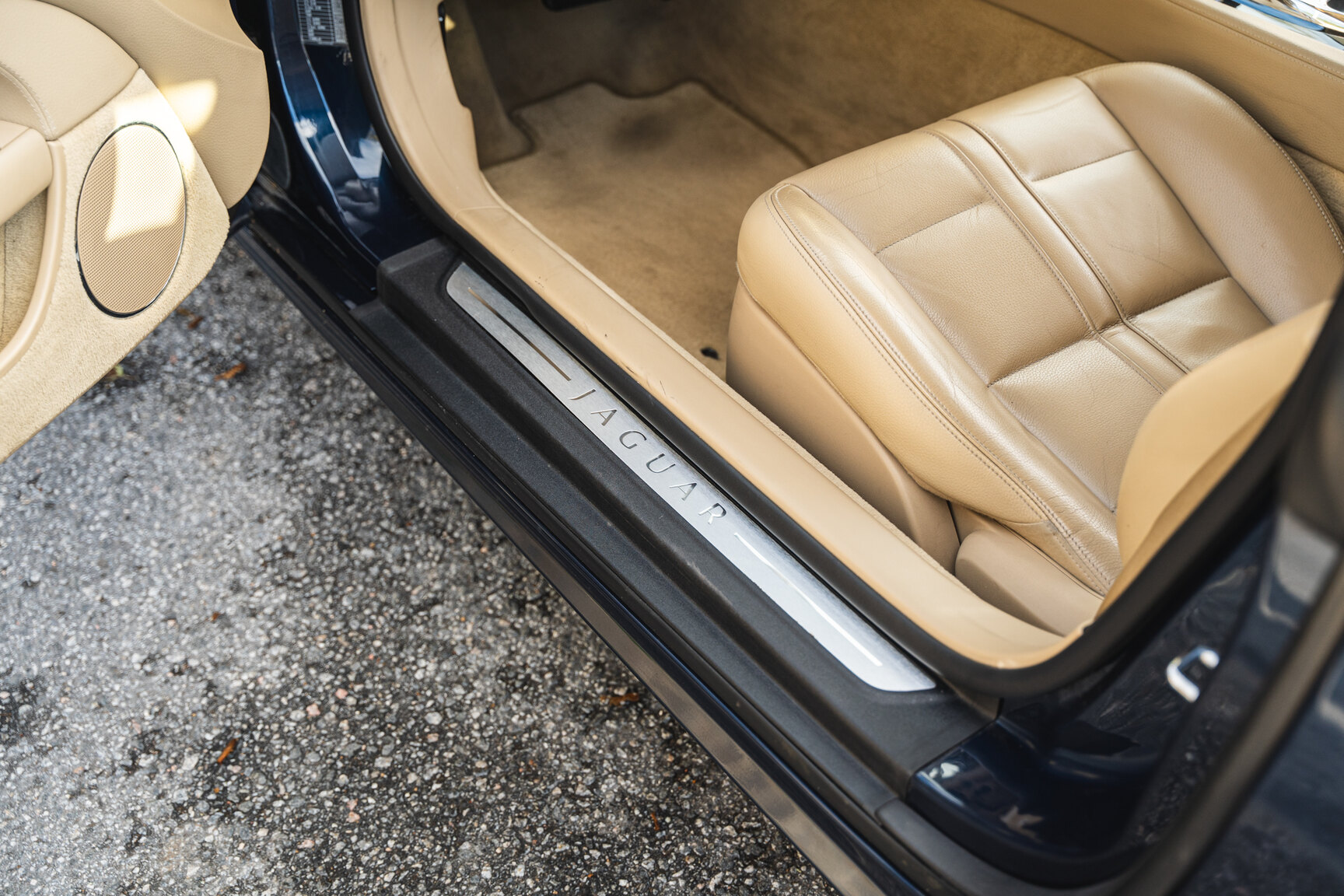 Interior image of 2009 Jaguar XK