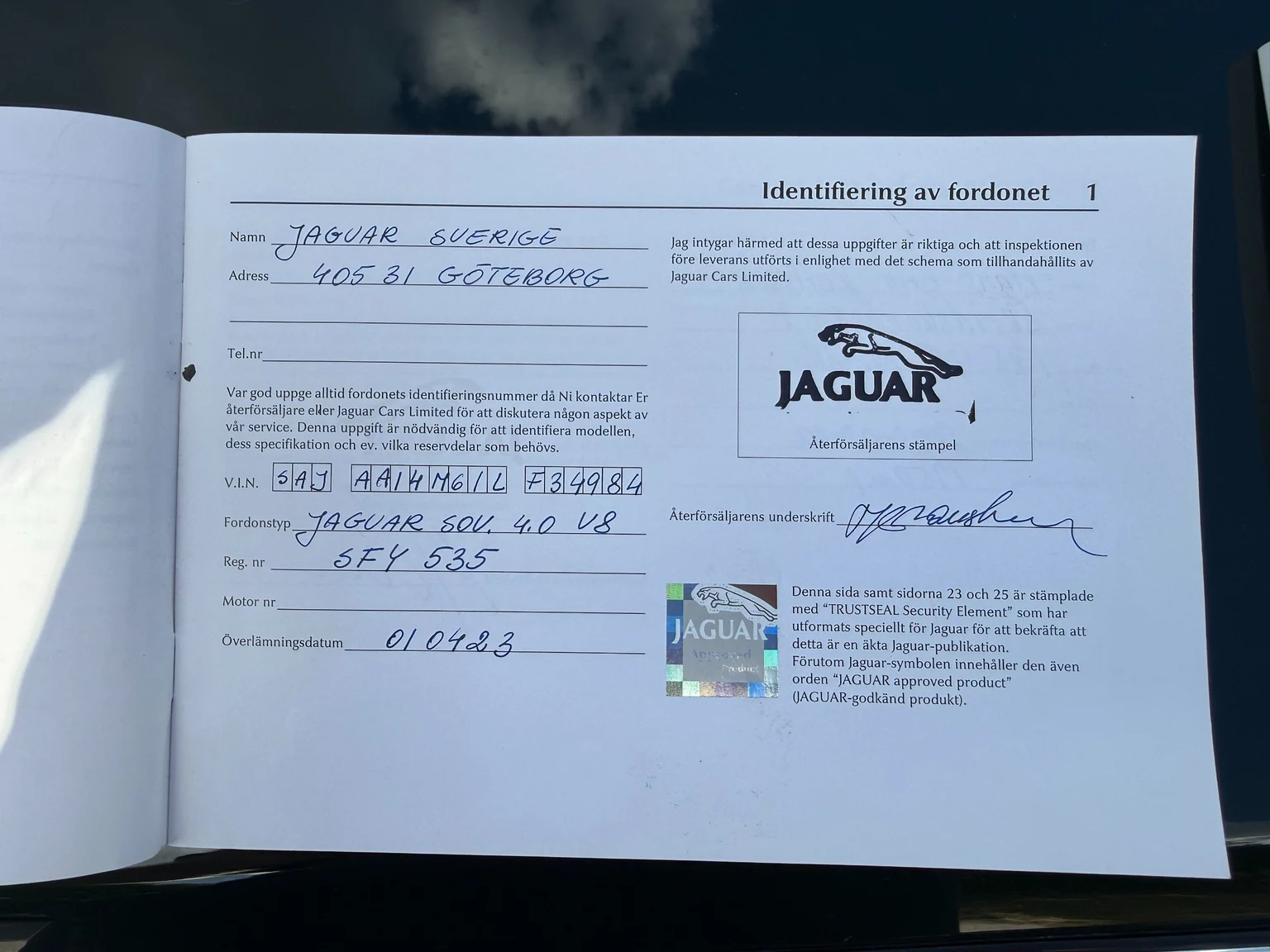 Documentation for 2001 Jaguar XJ Sovereign 4.0 V8 (5)
