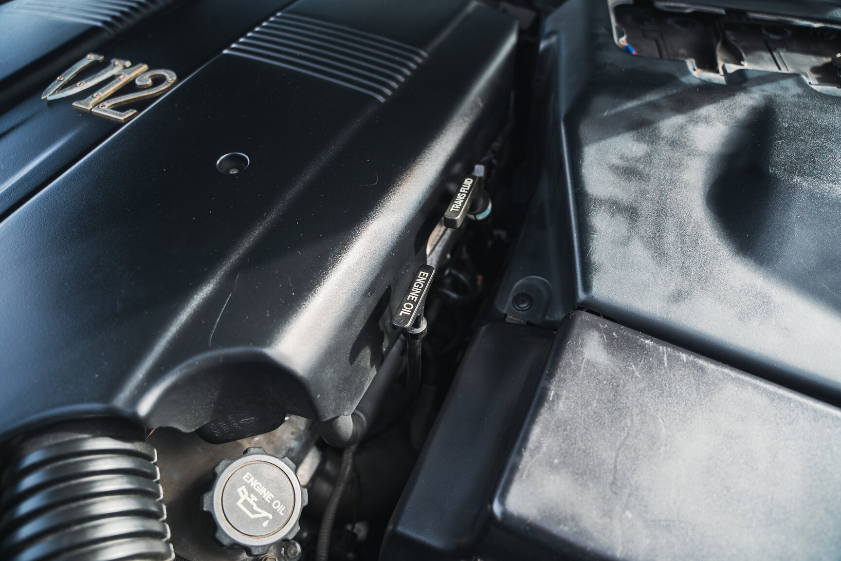 Image of 2000 Toyota Century mechanics