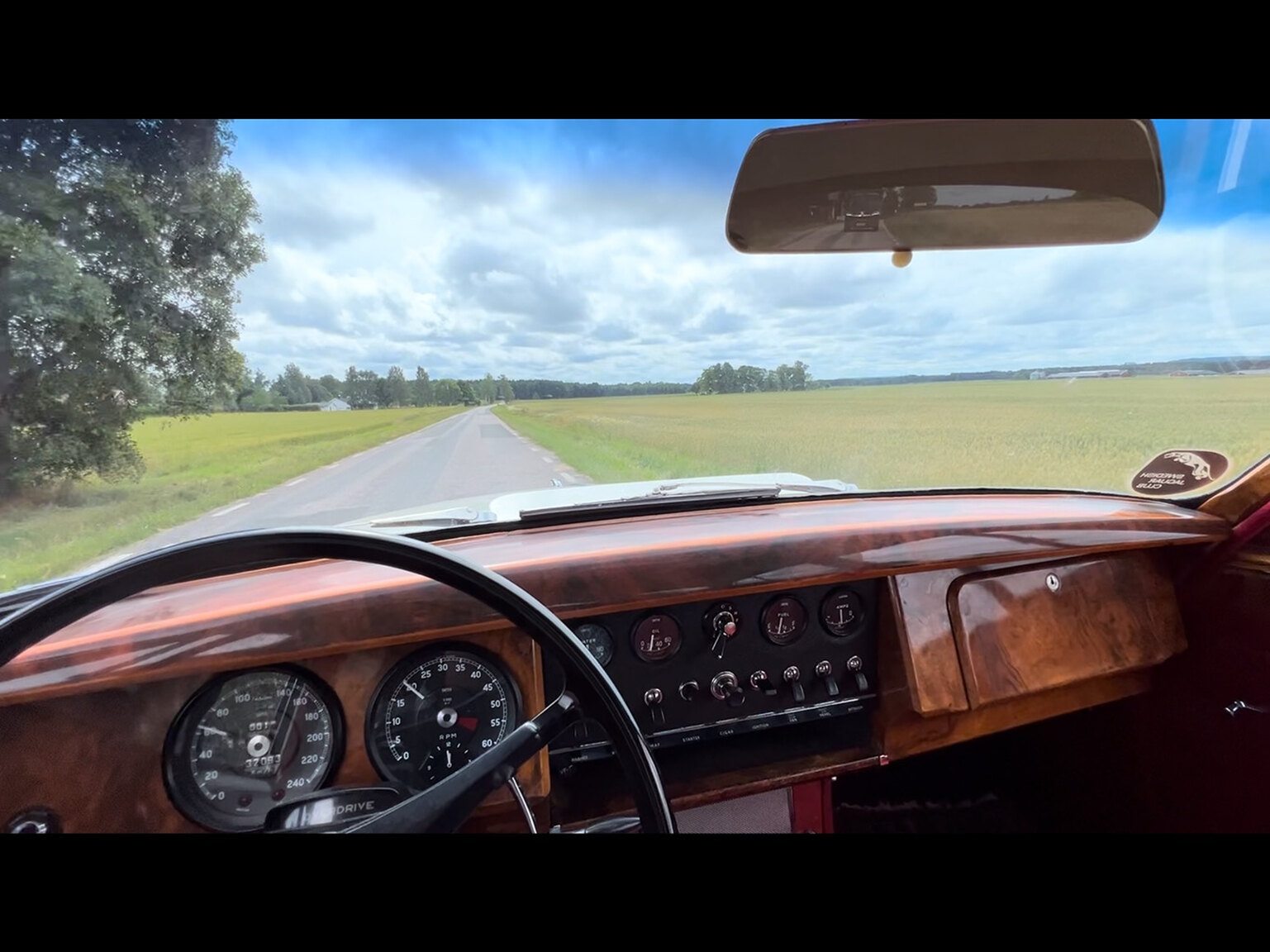 Interior image of 1963 Jaguar Mark II 3.8 Litre