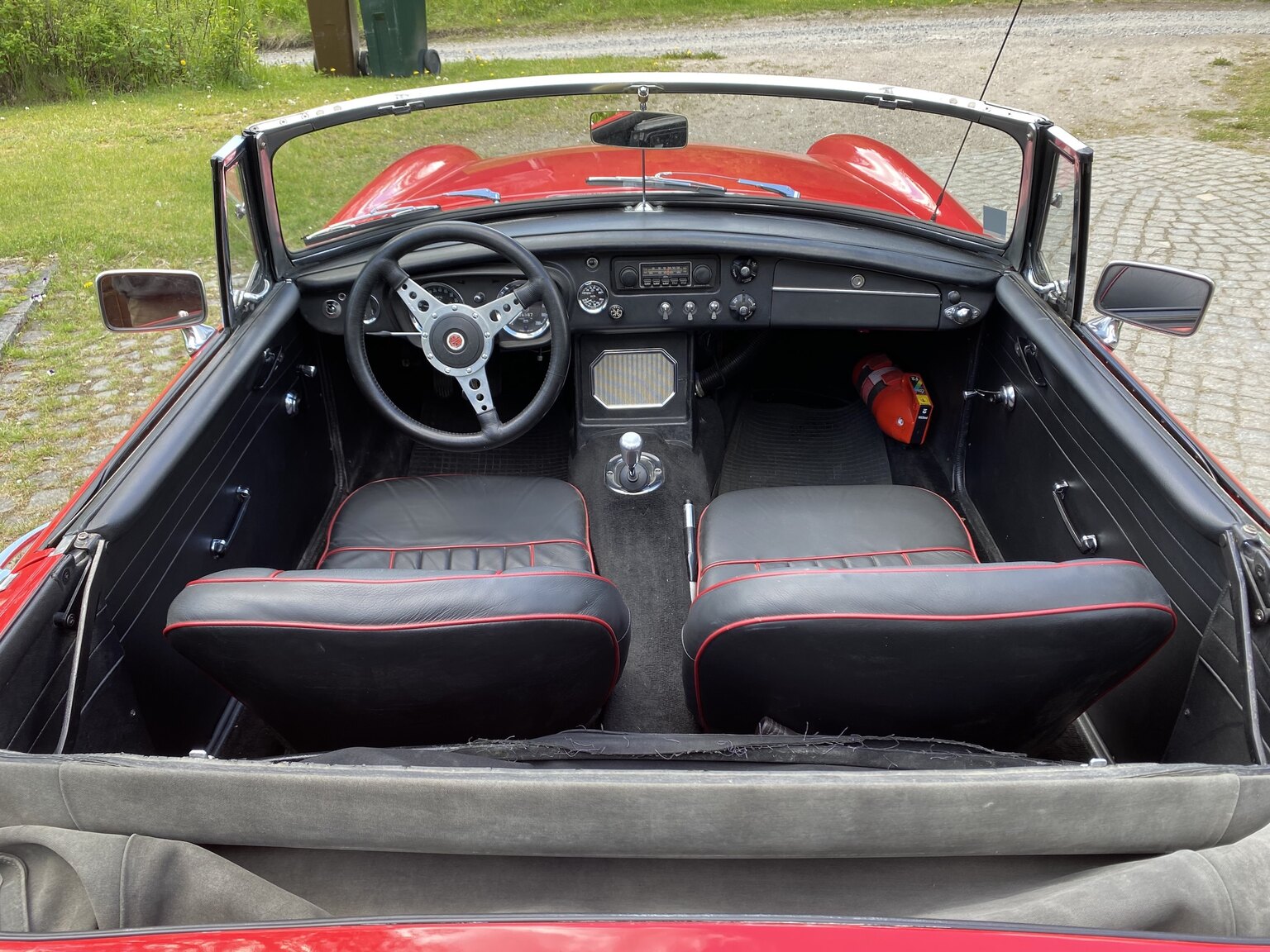 Interiörbild 1967 MG MGB 1800
