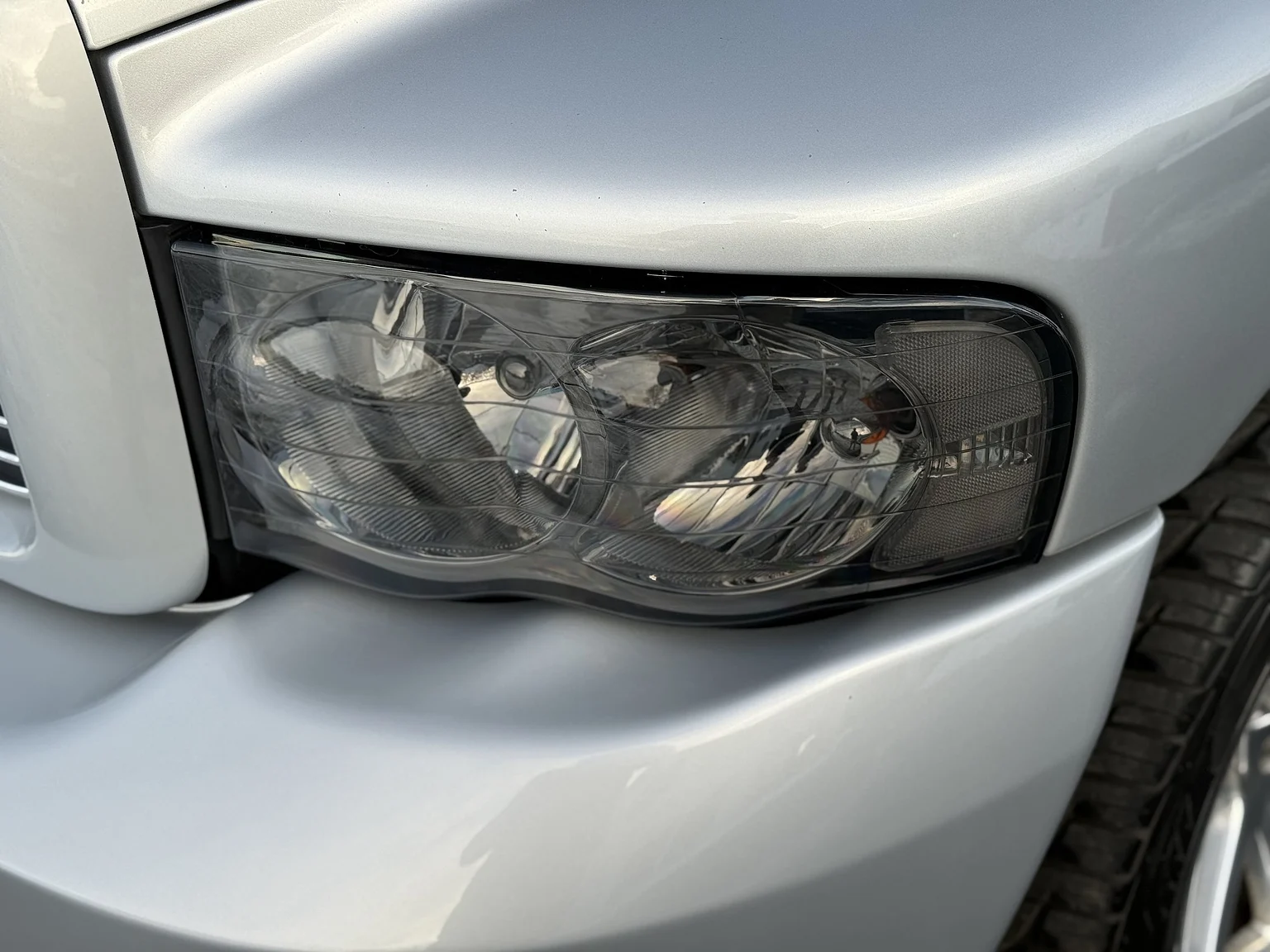 Exterior image of 2005 Dodge RAM SRT-10 Regular Cab Manual  (64)