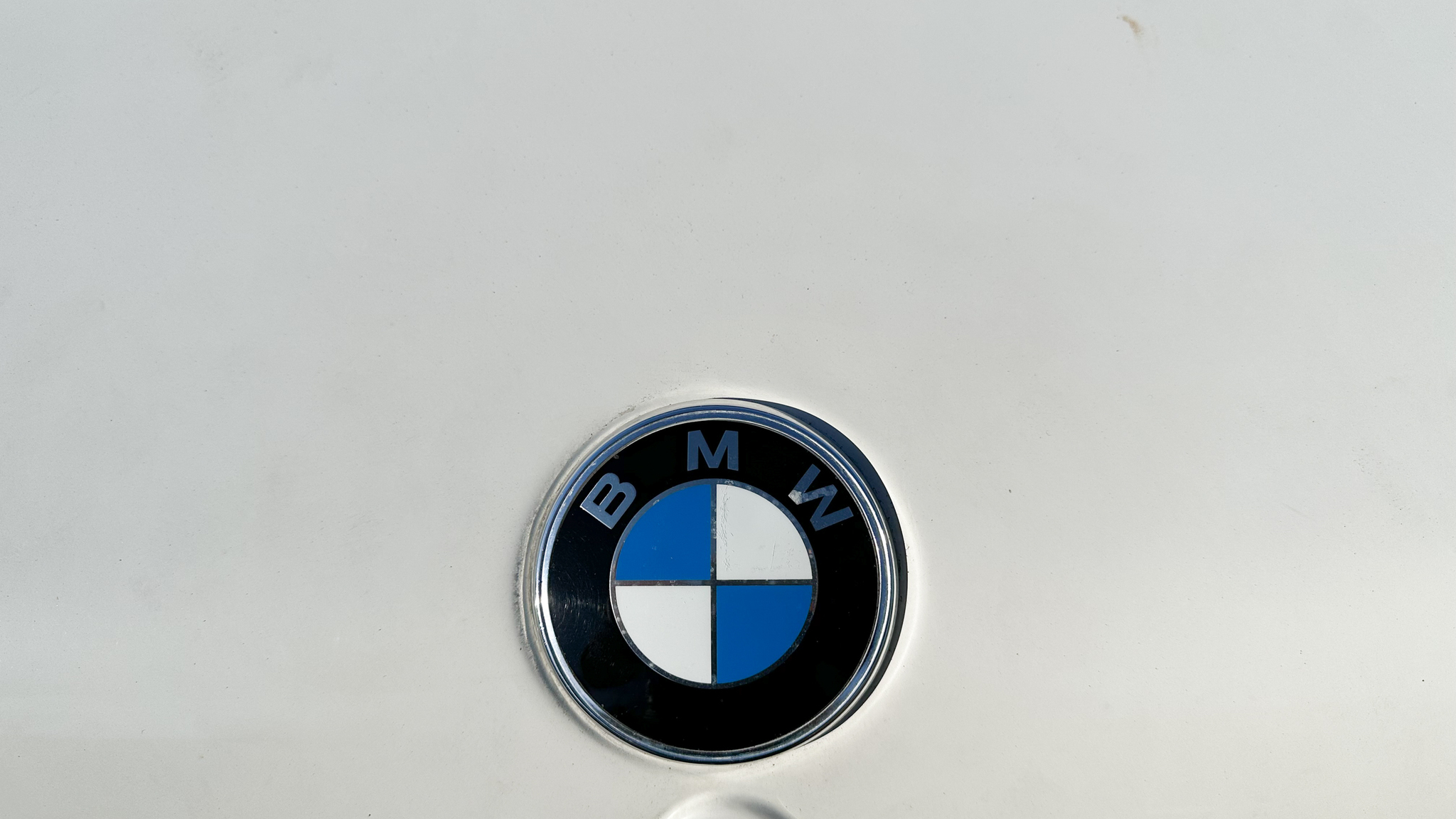 Exteriörbild på 1984 BMW 745i Executive Automat