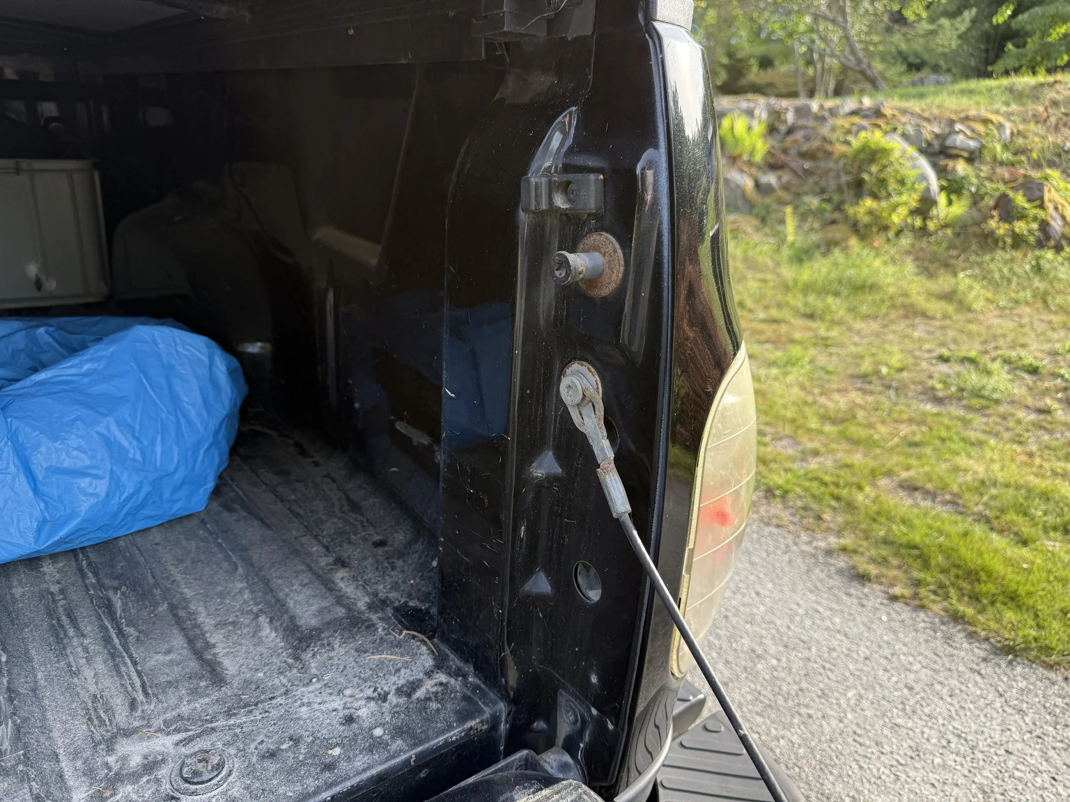 Exterior image of 2002 Ford F-150 SVT Lightning (41)