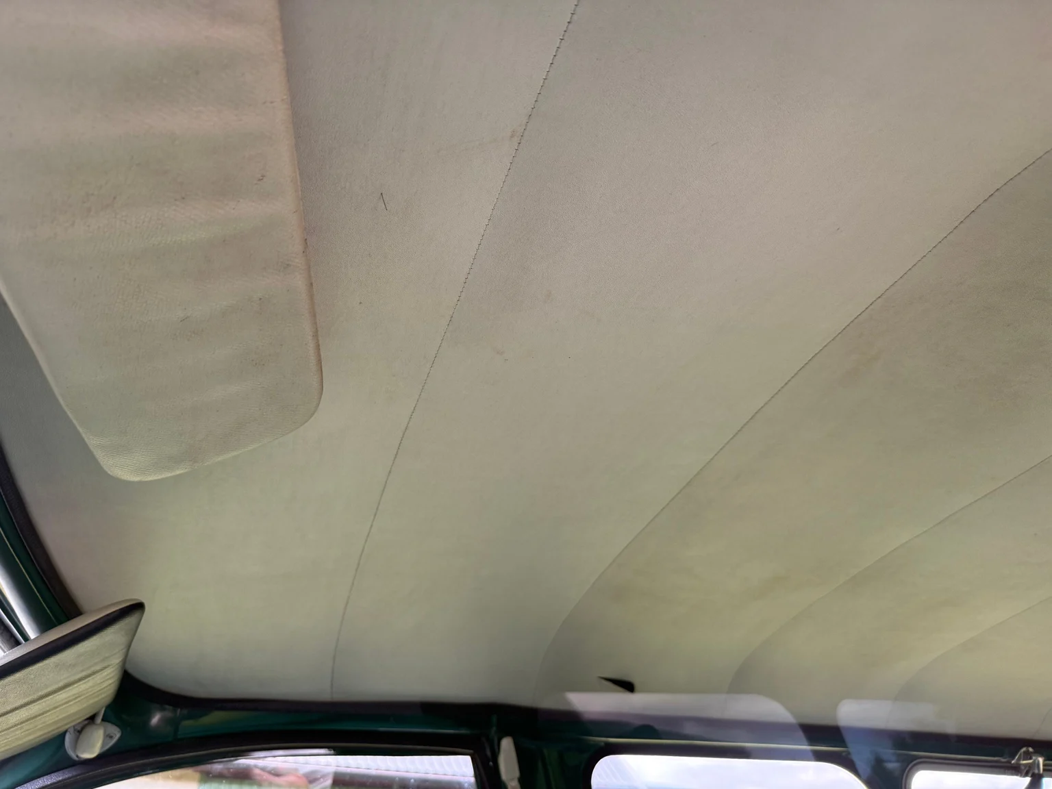 Innenraumfoto von 1975 Saab 95 V4 kombi - 7-sits (24)