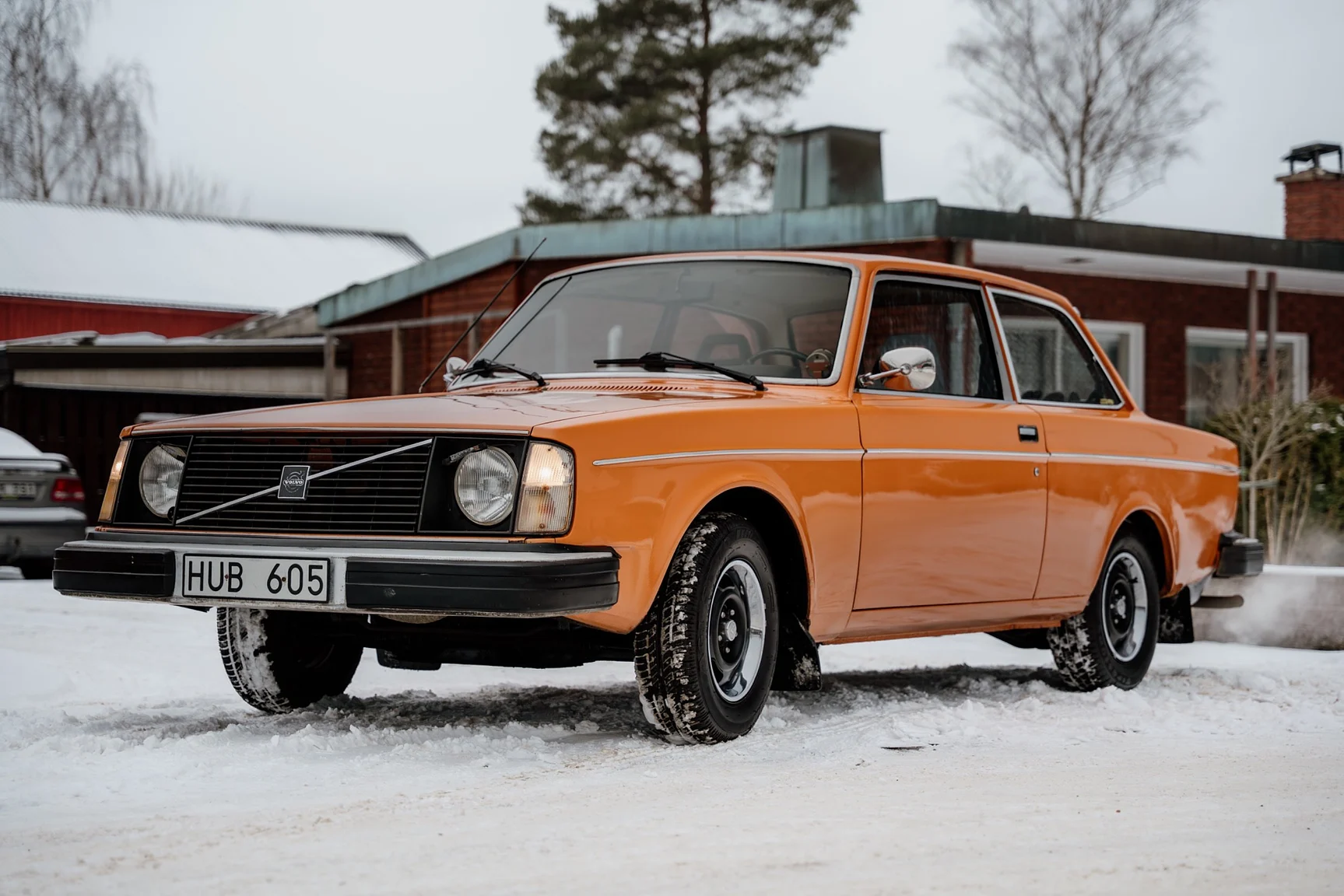 Exteriörbild på 1975 Volvo 242 2-dörrars coupé (3)