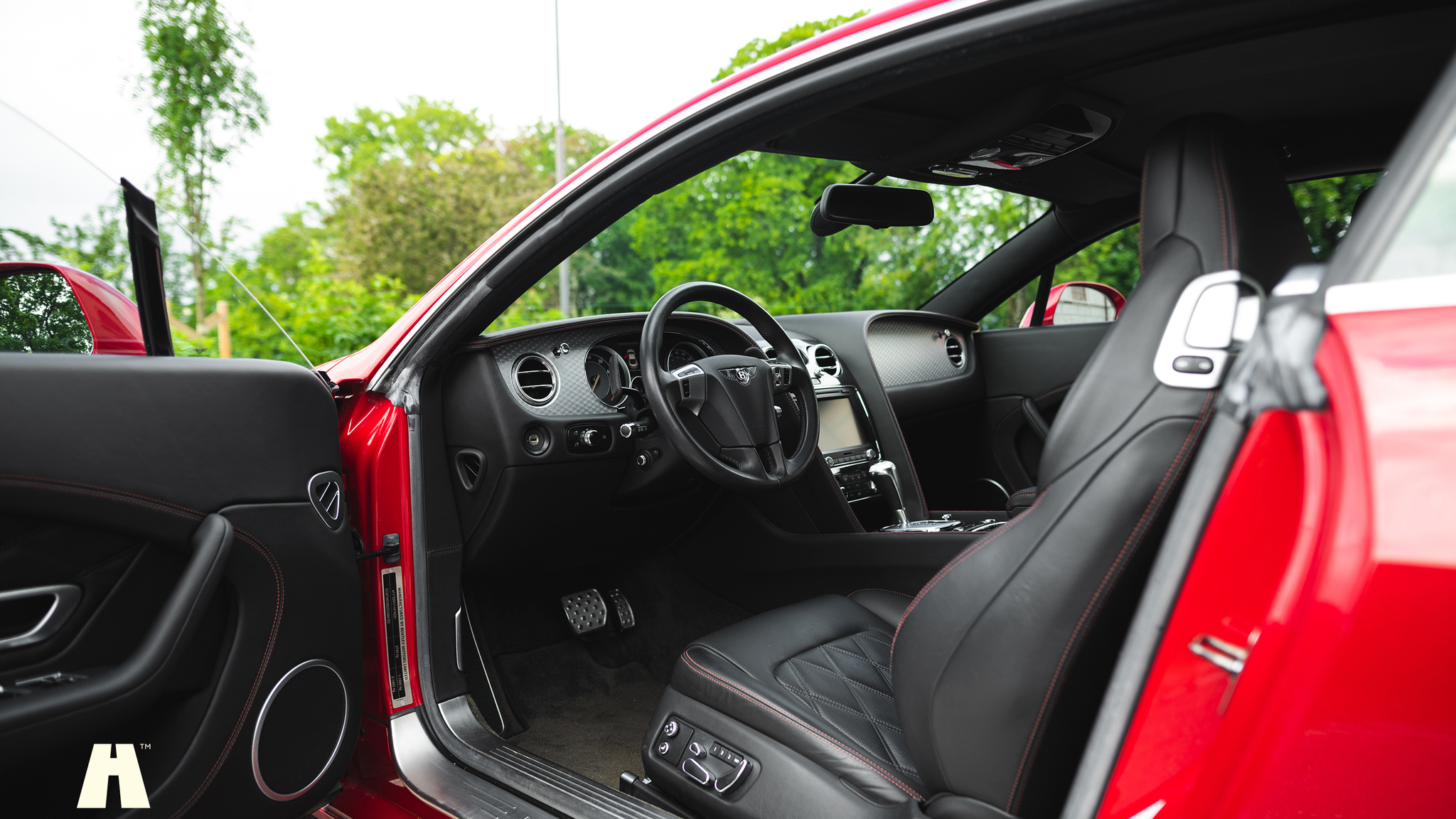 Interiörbild 2013 Bentley Continental GT V8 (2)