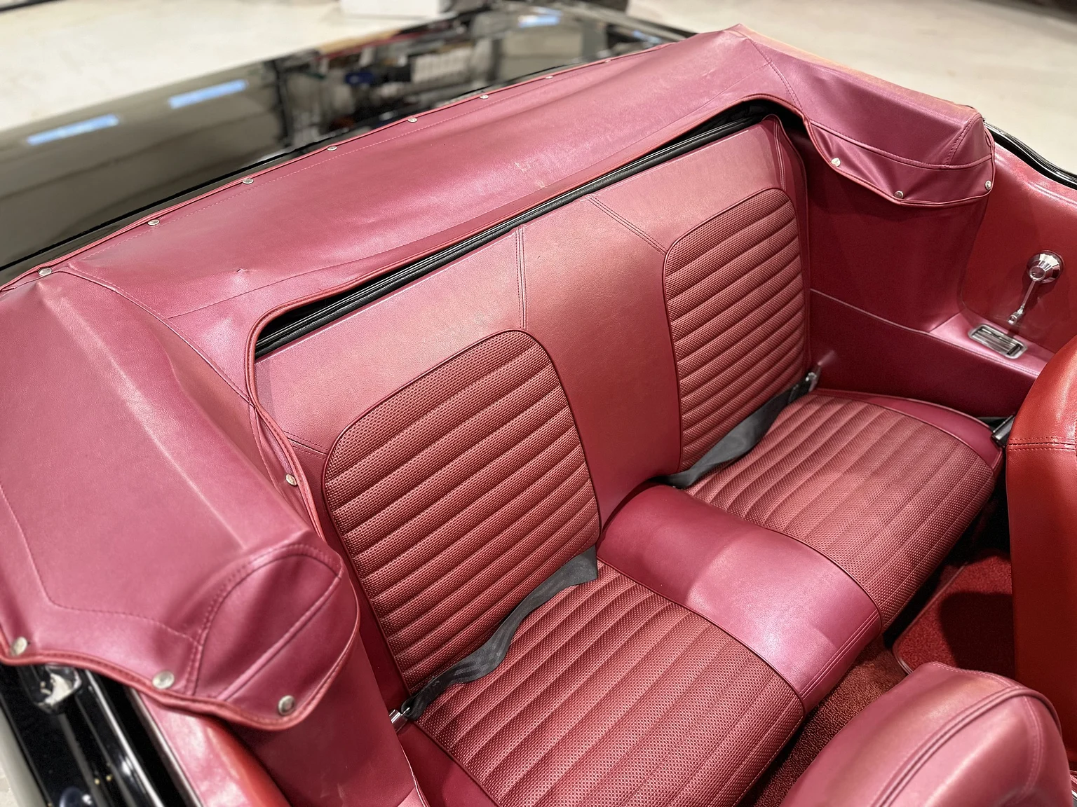 Innenraumfoto von 1966 Ford Mustang Convertible (36)