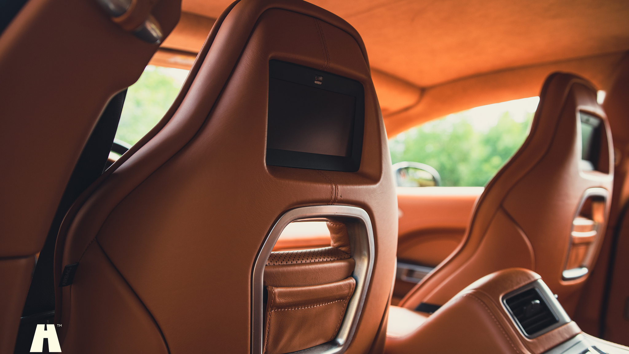 Innenraumfoto von 2014 Aston Martin Rapide S