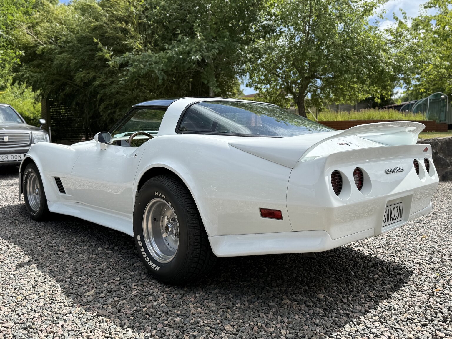 Exterior image of 1981 Chevrolet Corvette