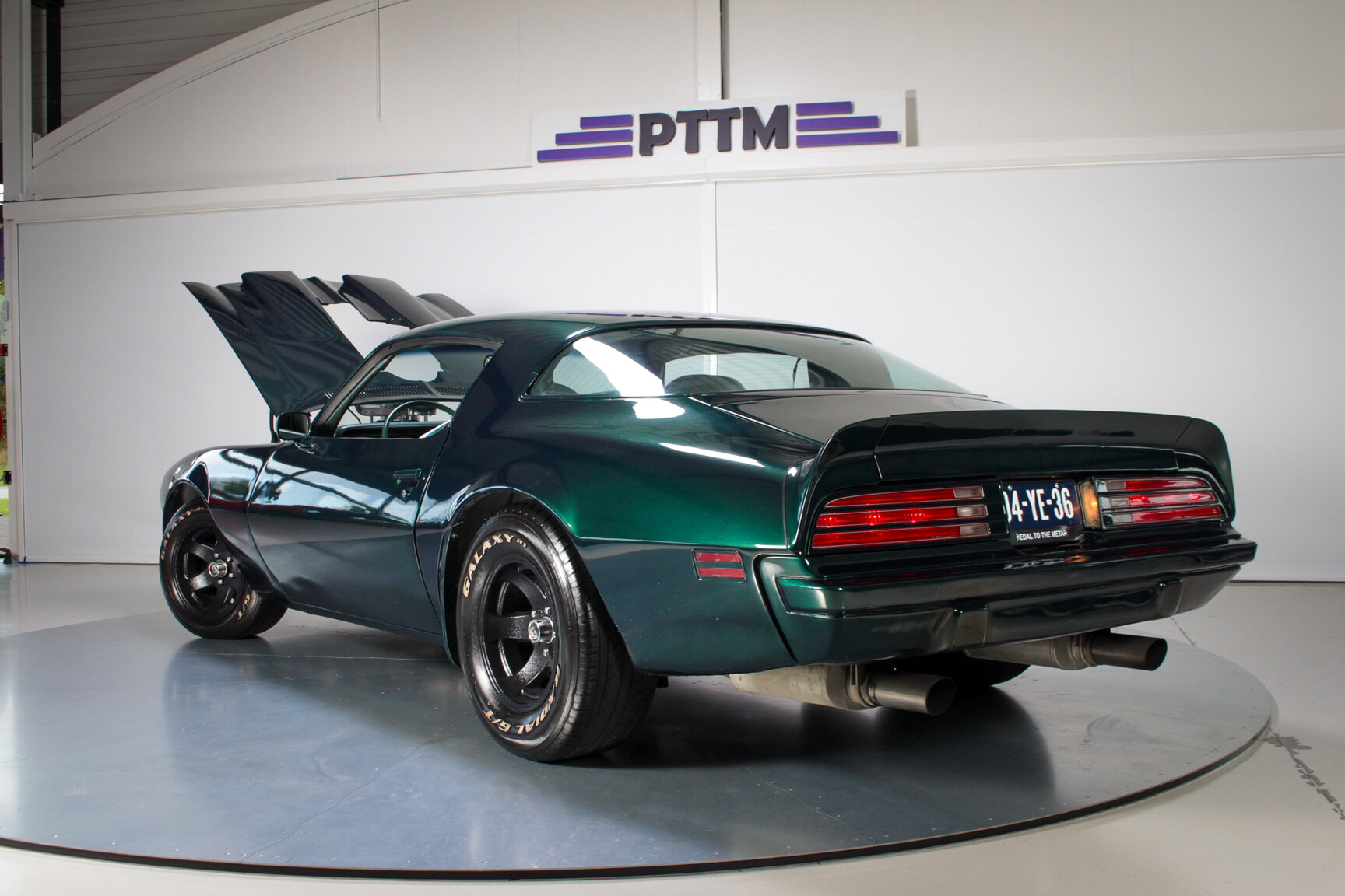Exterior image of 1975 Pontiac Firebird Formula
