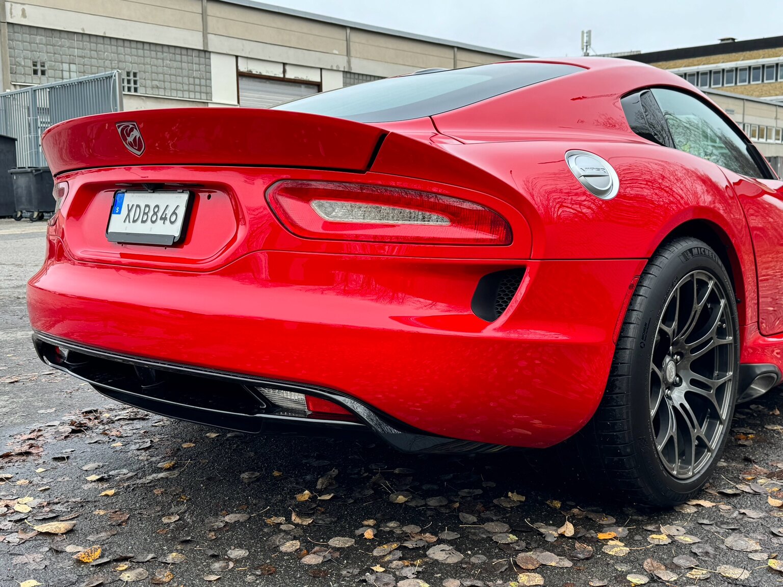Exteriörbild på 2014 Dodge Viper GTS (50)