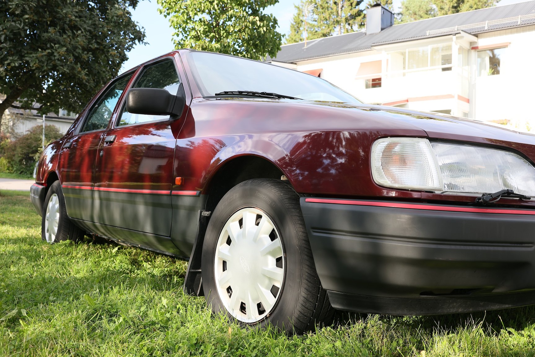 Exterior image of 1991 Ford Sierra Sedan 2.0 i 4x4 