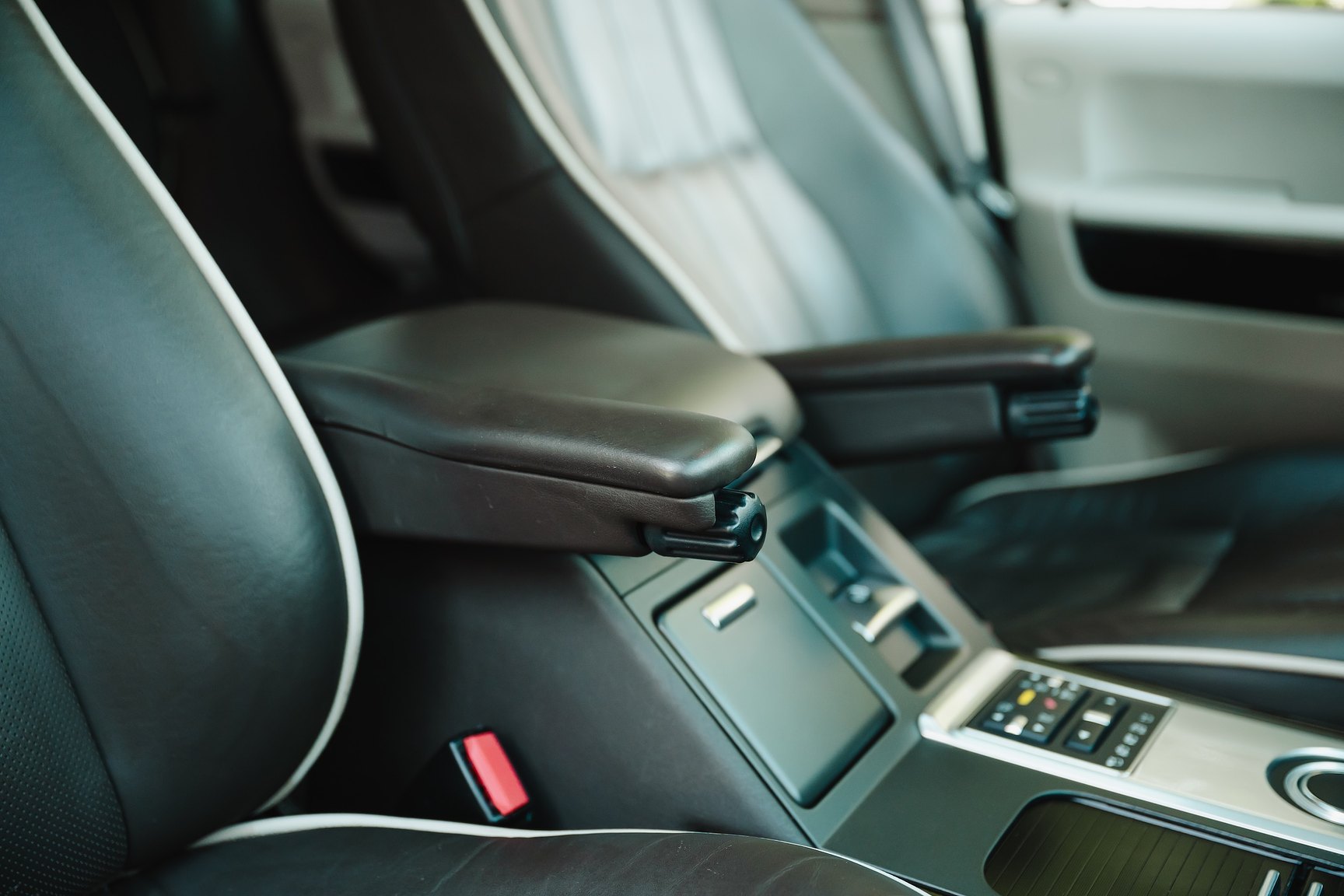 Interior image of 2012 Range Rover 4.4 TDV8 Westminster 
