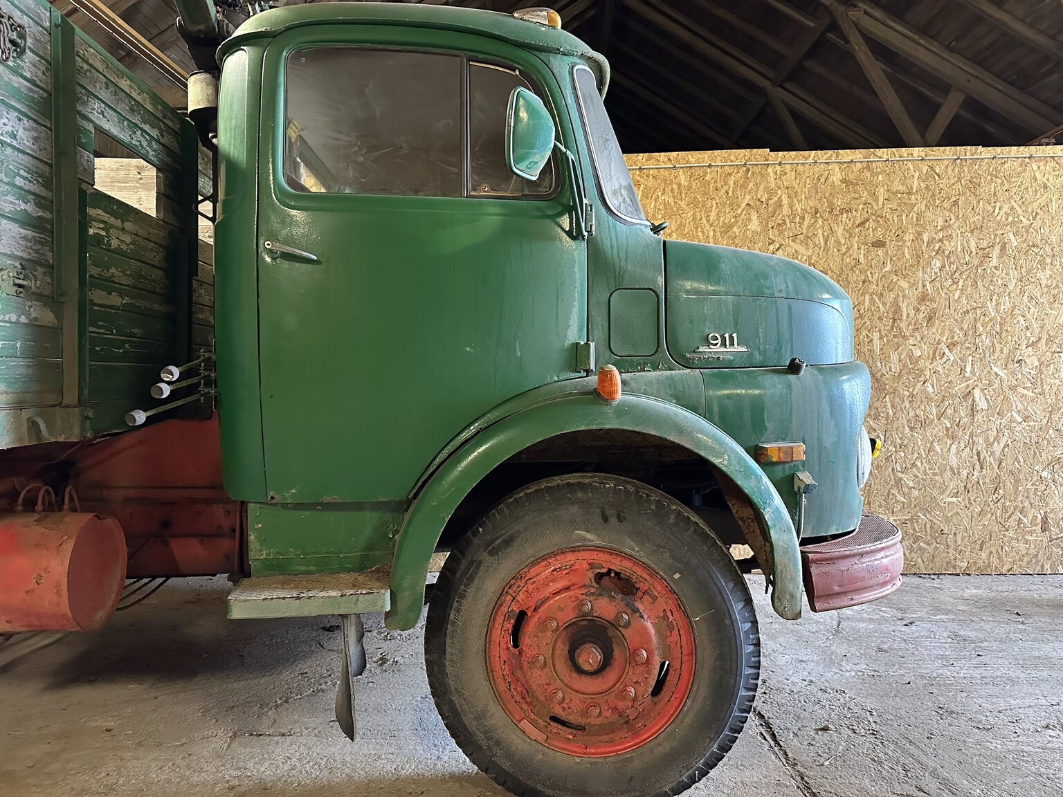 Aussenfoto 1964 Mercedes-Benz L911