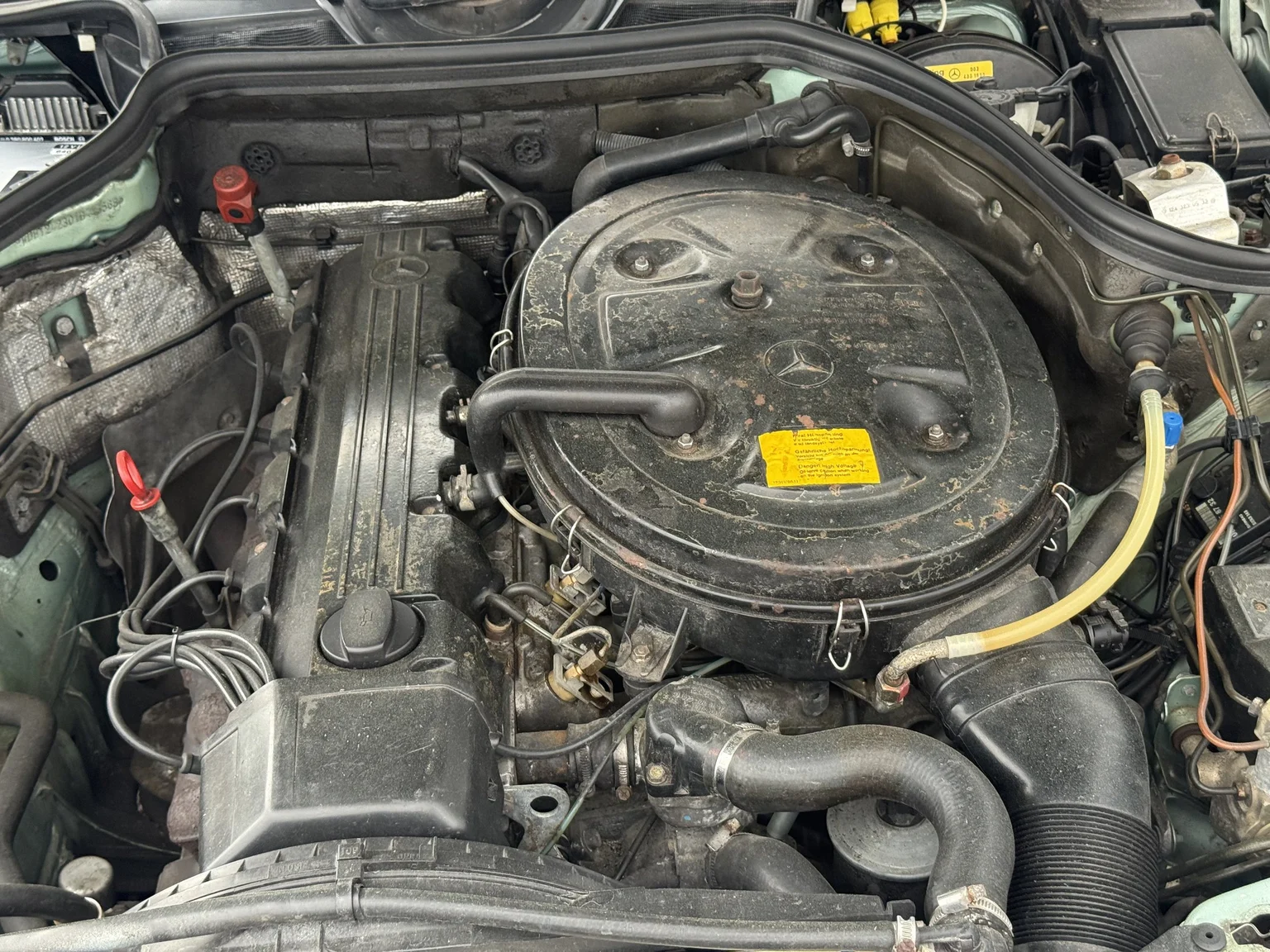 Image of 1991 Mercedes-Benz 300 E 4MATIC mechanics (1)
