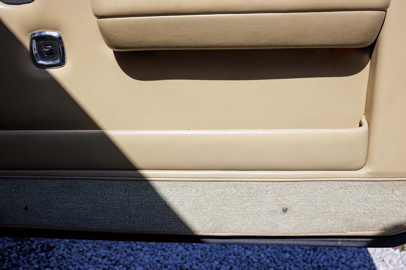 Interior image of 1991 Rolls Royce Silver Spur LWB