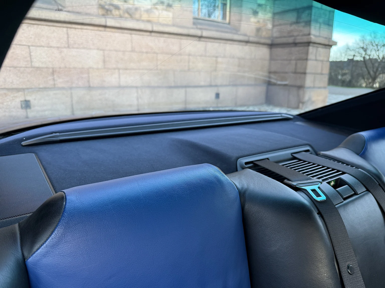 Interiörbild 1992 BMW 850iA - No Reserve (28)