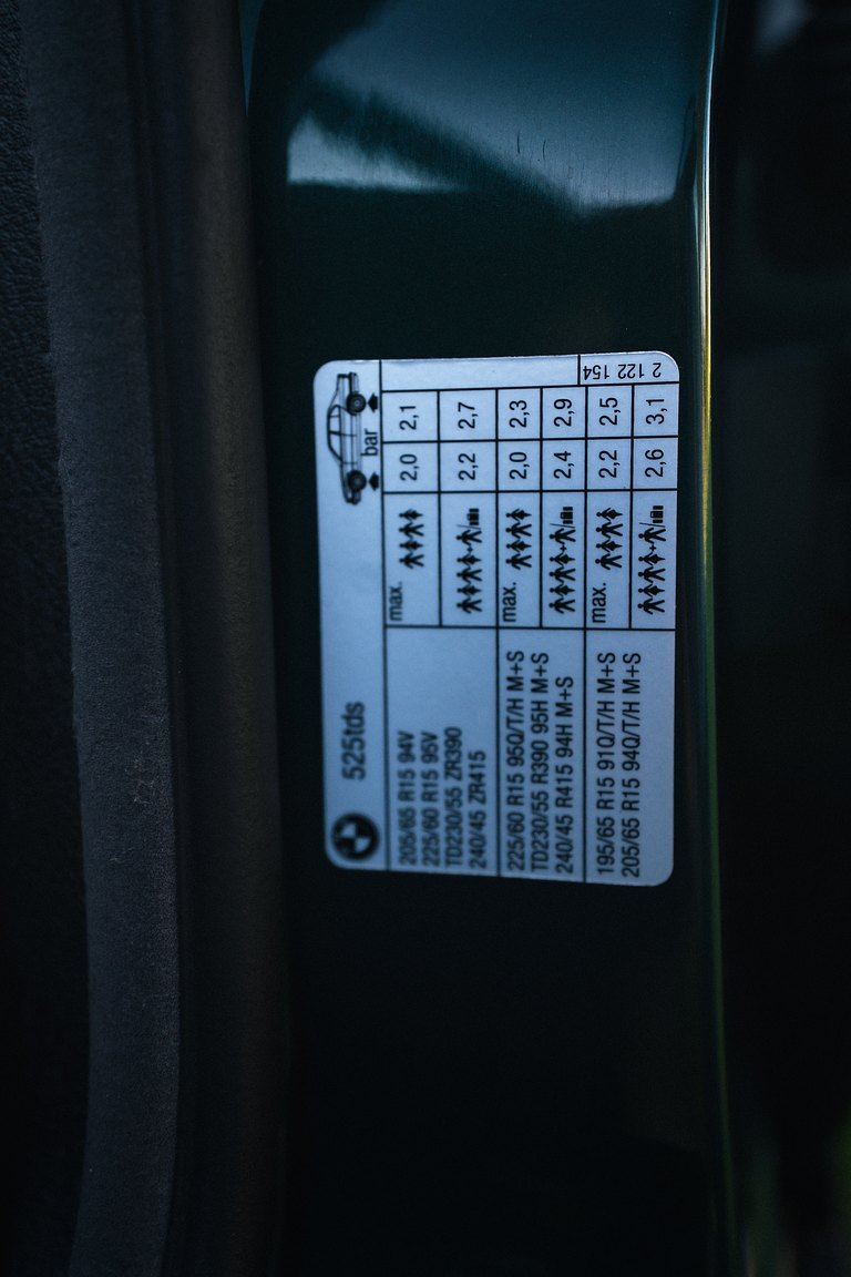 Interior image of 1993 BMW 525 tds "No Reserve Auction"