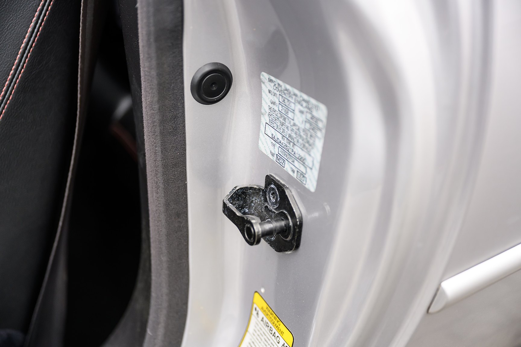 Interior image of 2001 Jaguar XKR Silverstone