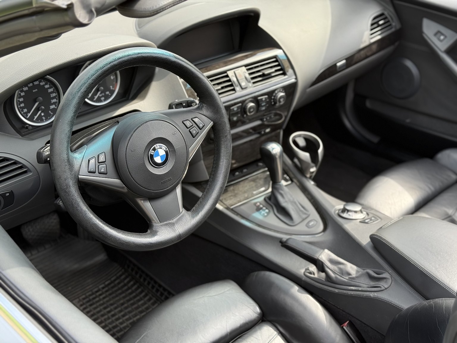 Interiörbild 2004 BMW 645Ci Convertible