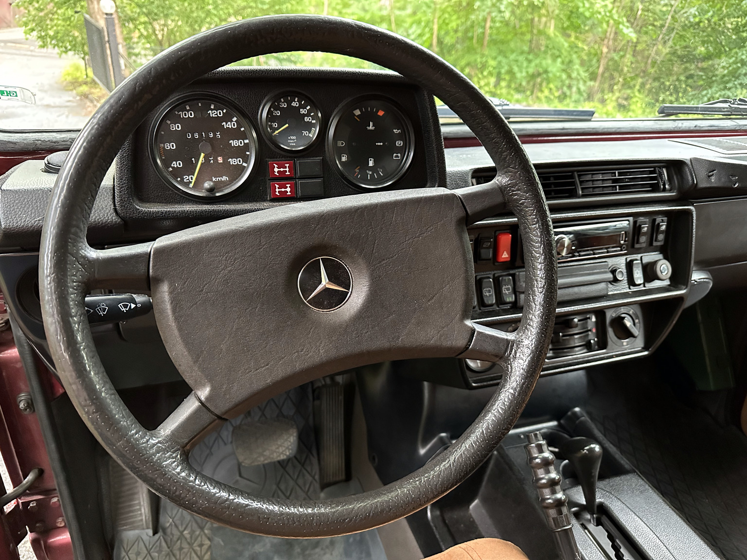 Interior image of 1986 Mercedes 280 GE (47)