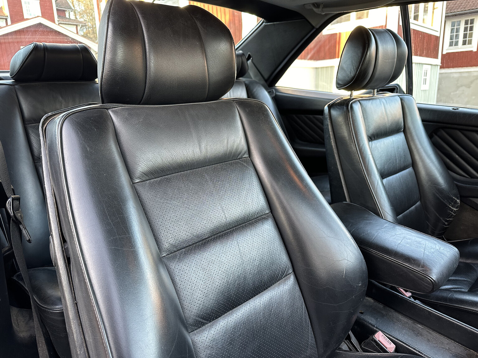 Interiörbild 1988 Mercedes 560 SEC