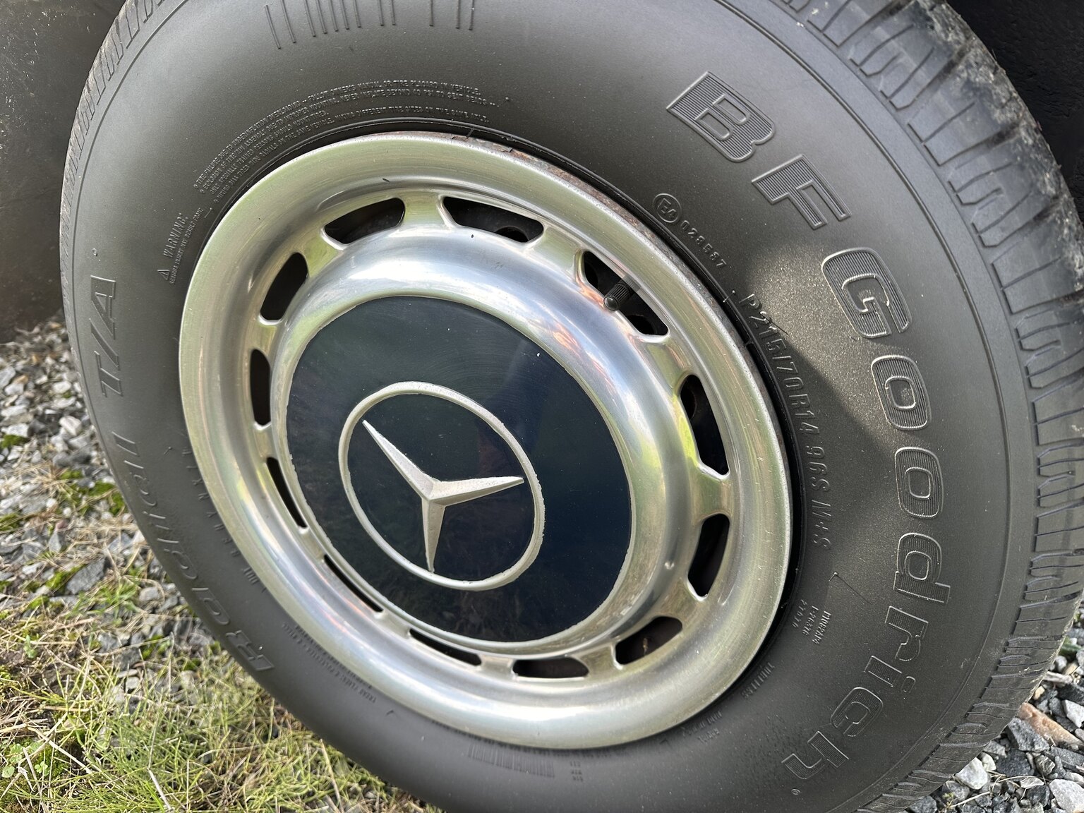 Exterior image of 1975 Mercedes-Benz 450 SEL 6.9 Bepansrad 