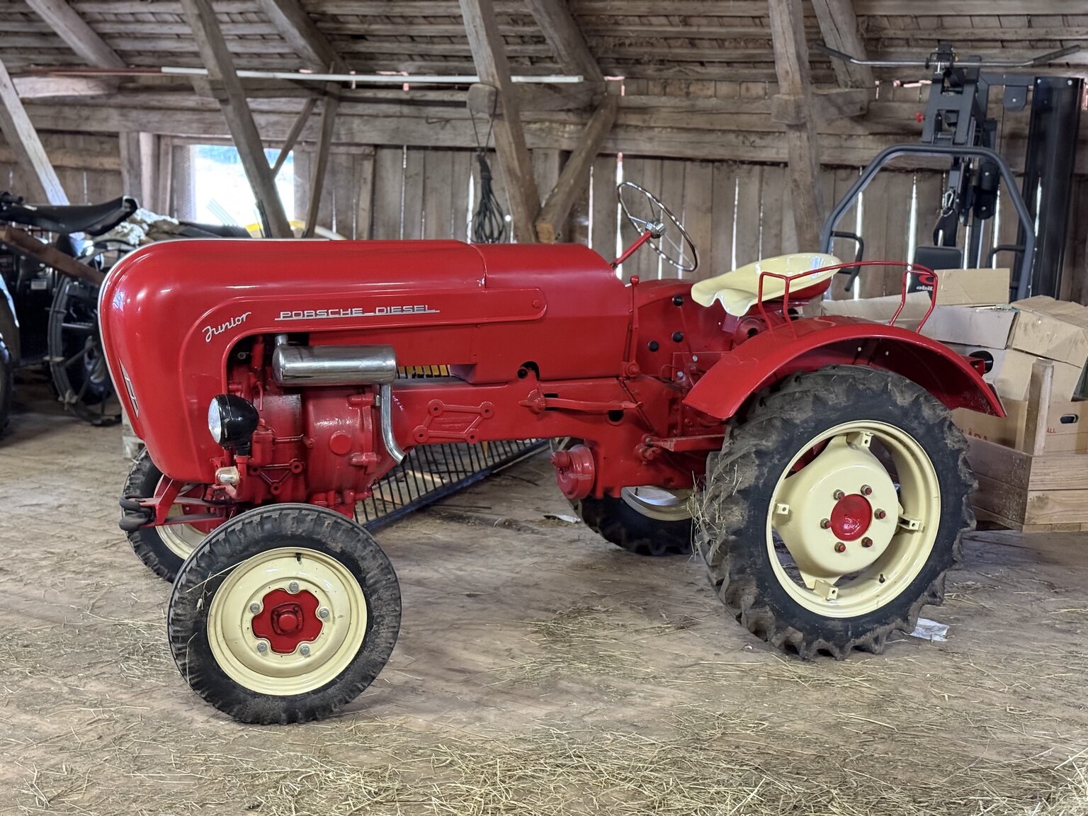 Exterior image of 1958 Porsche Junior Diesel