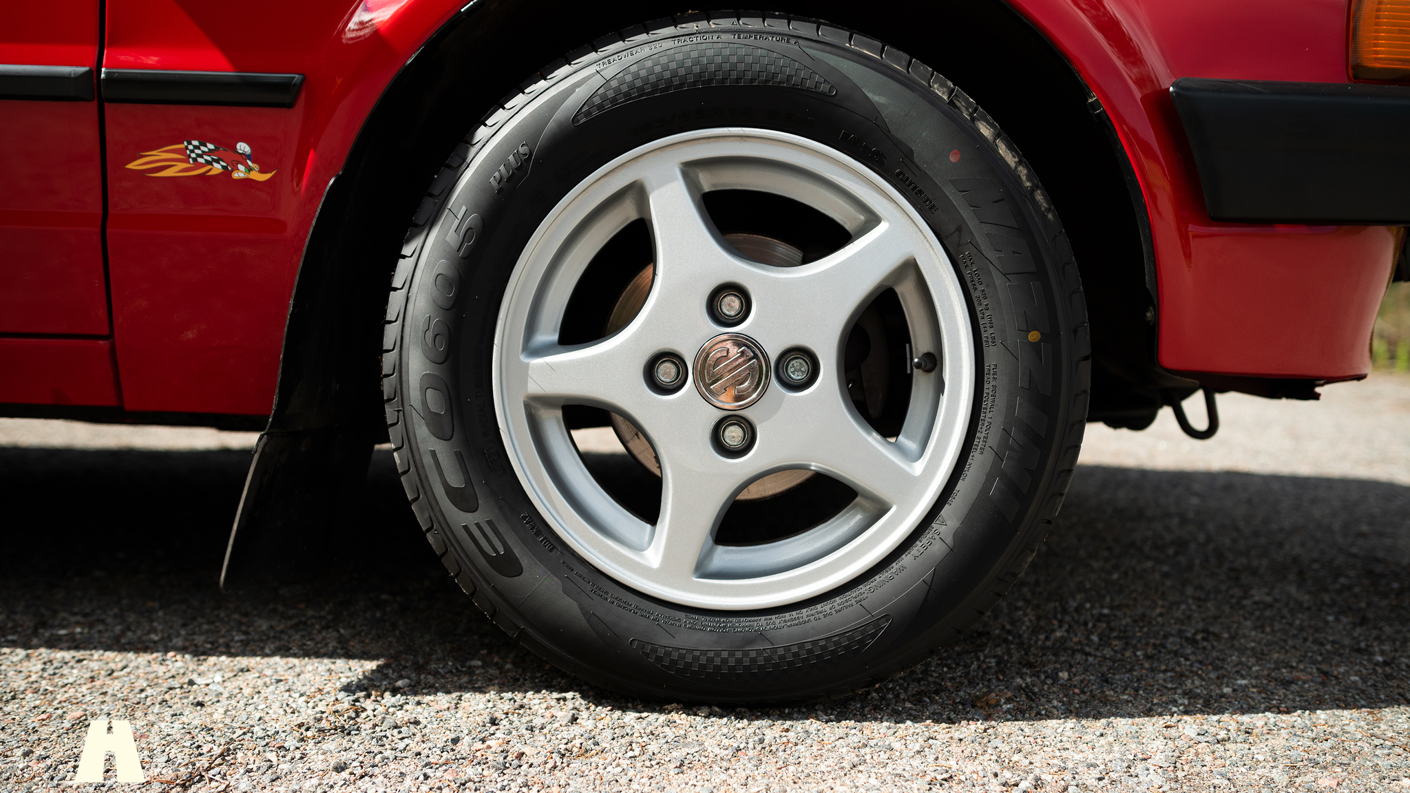 Exteriörbild på 1986 Ford Escort 1.6 Hatchback 3-door  (29)