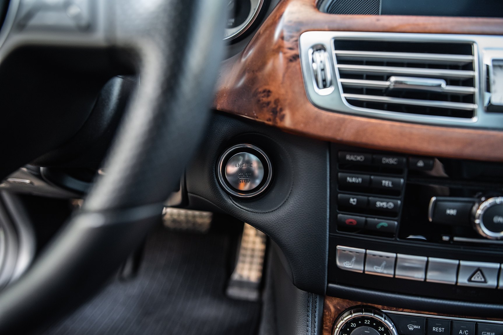 Innenraumfoto von 2011 Mercedes-Benz CLS 500